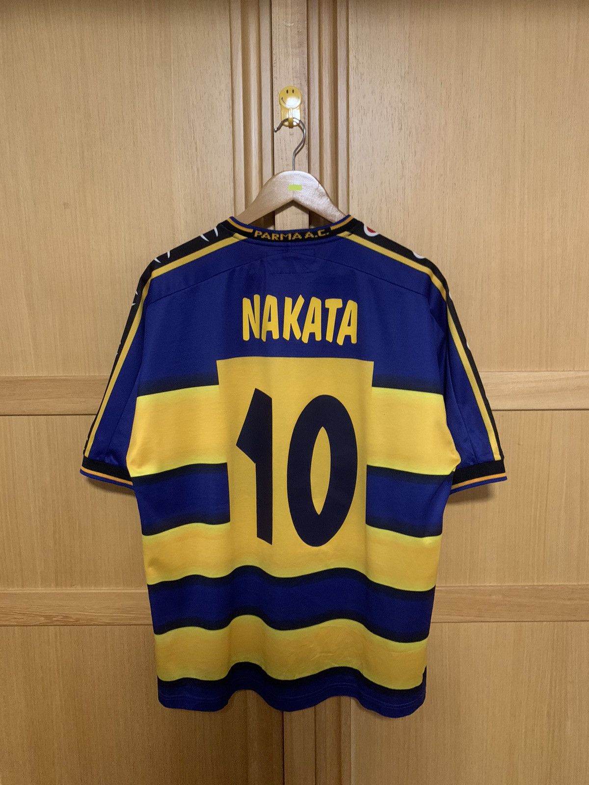 Champion × Vintage Vintage ParmaAC 2001/2002 Homekit Nakata Joy Parmalat Size US XL / EU 56 / 4 - 8 Thumbnail