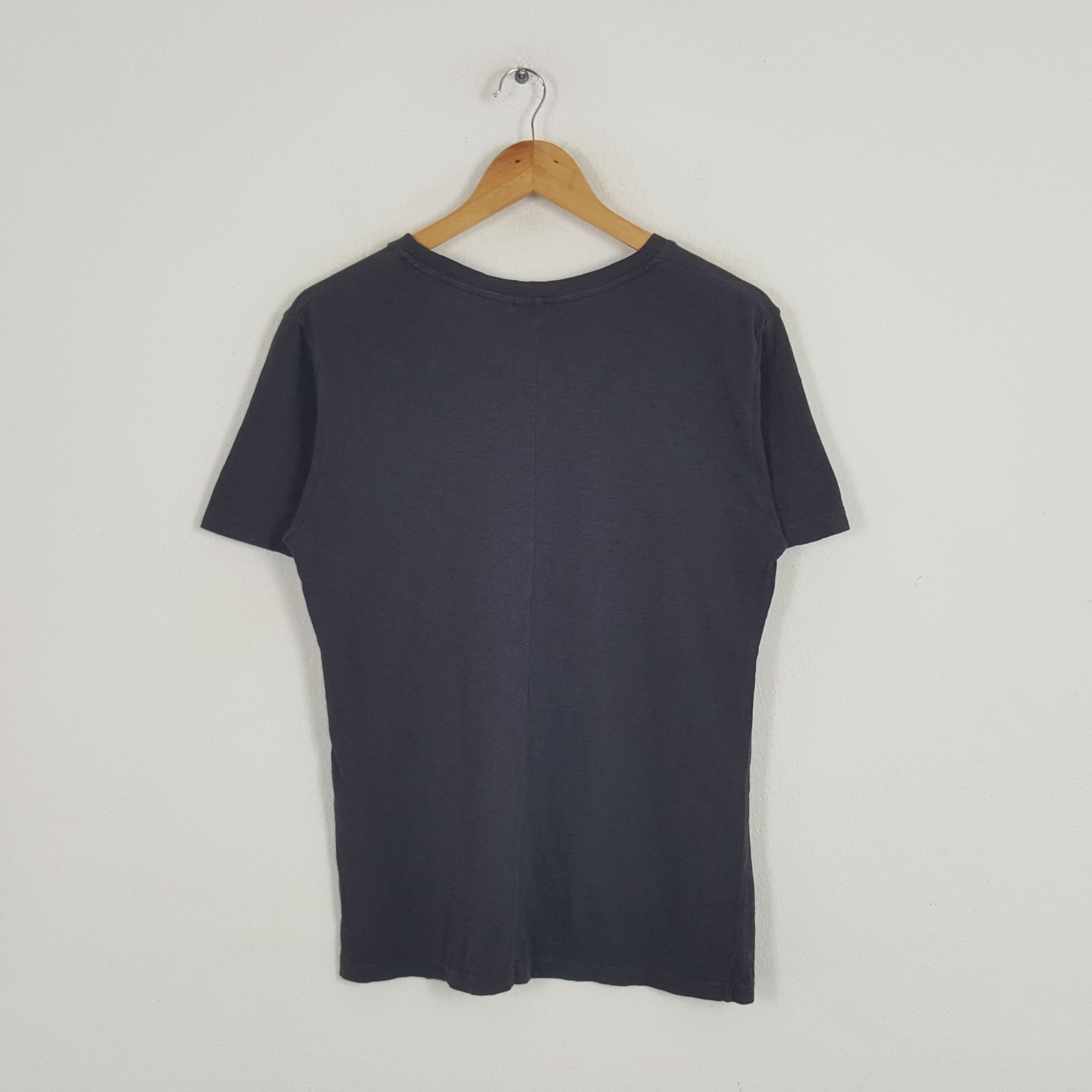 Undercover × Uniqlo × Vintage Vintage Uniqlo X Undercover Japanese Brand Tshirt Size US S / EU 44-46 / 1 - 3 Thumbnail