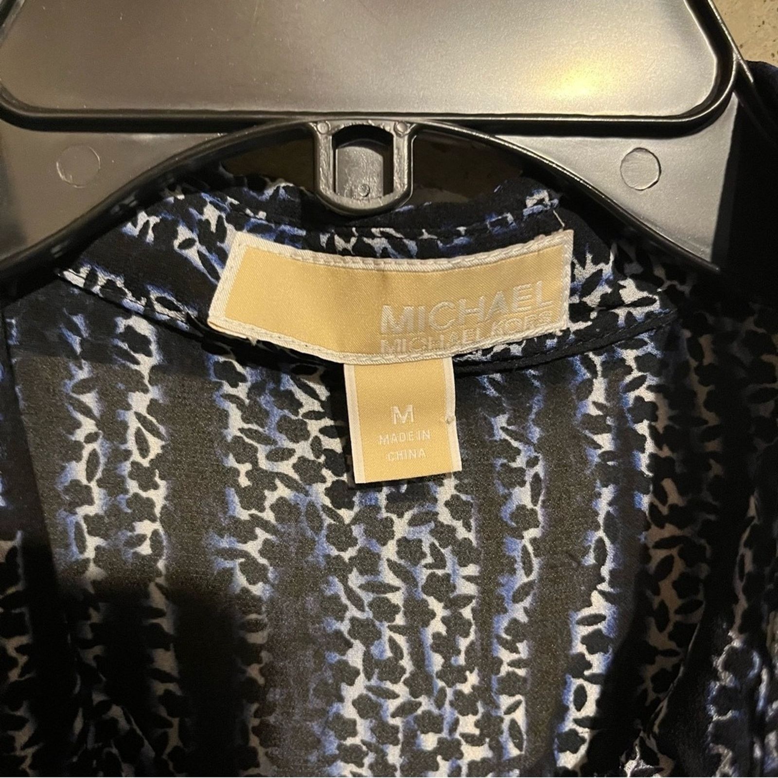Michael Kors Michael Kors Sheer Blue Collared Dress Shirt Women’s Sz M Size M / US 6-8 / IT 42-44 - 2 Thumbnail