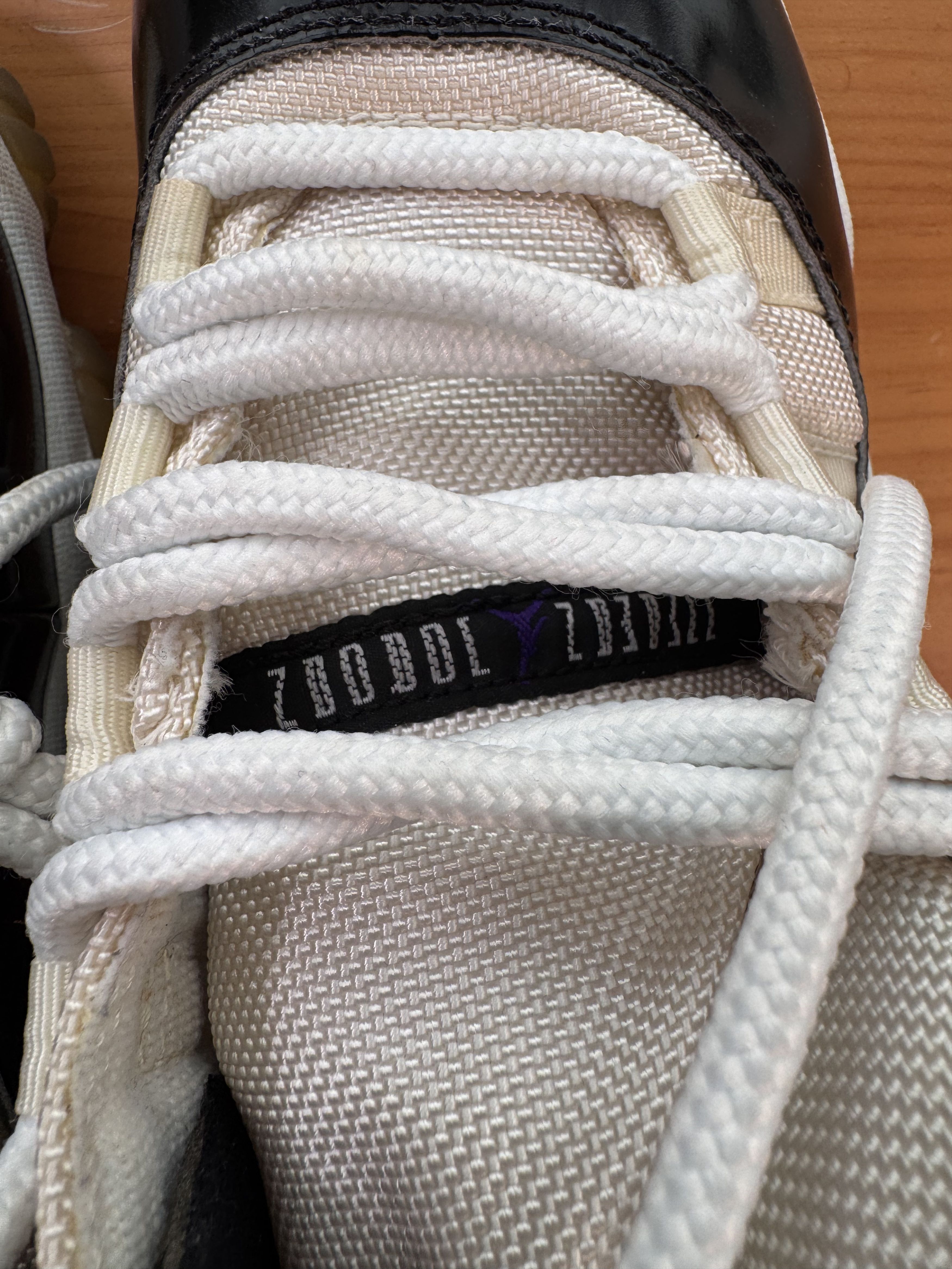 Jordan Brand 1995 OG Jordan Concord 11 Size US 8 / EU 41 - 11 Thumbnail