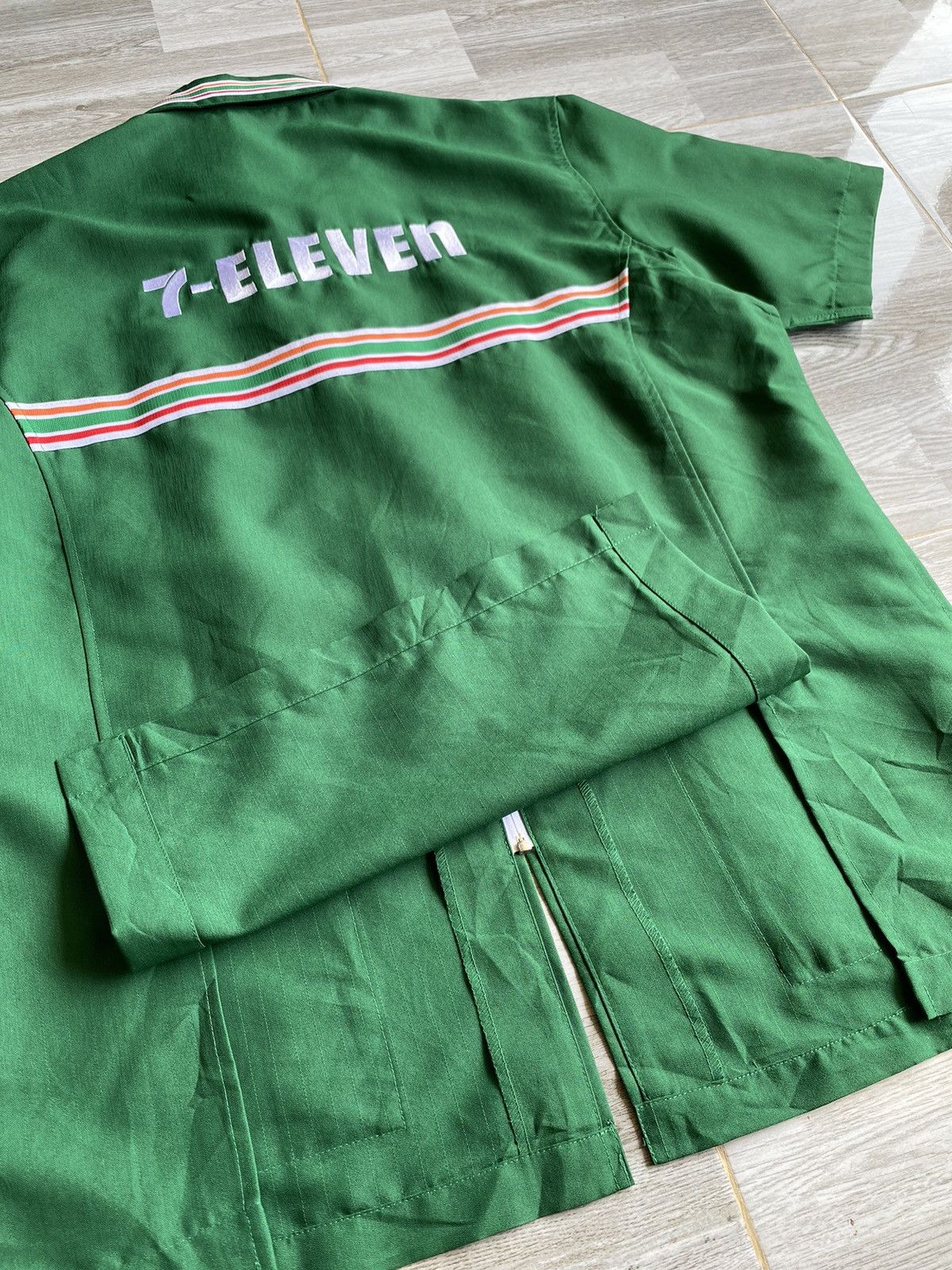 Japanese Brand × Vintage VTG 7-ELEVEN Uniform Shirt/Jacket Zip Up Size US L / EU 52-54 / 3 - 11 Thumbnail