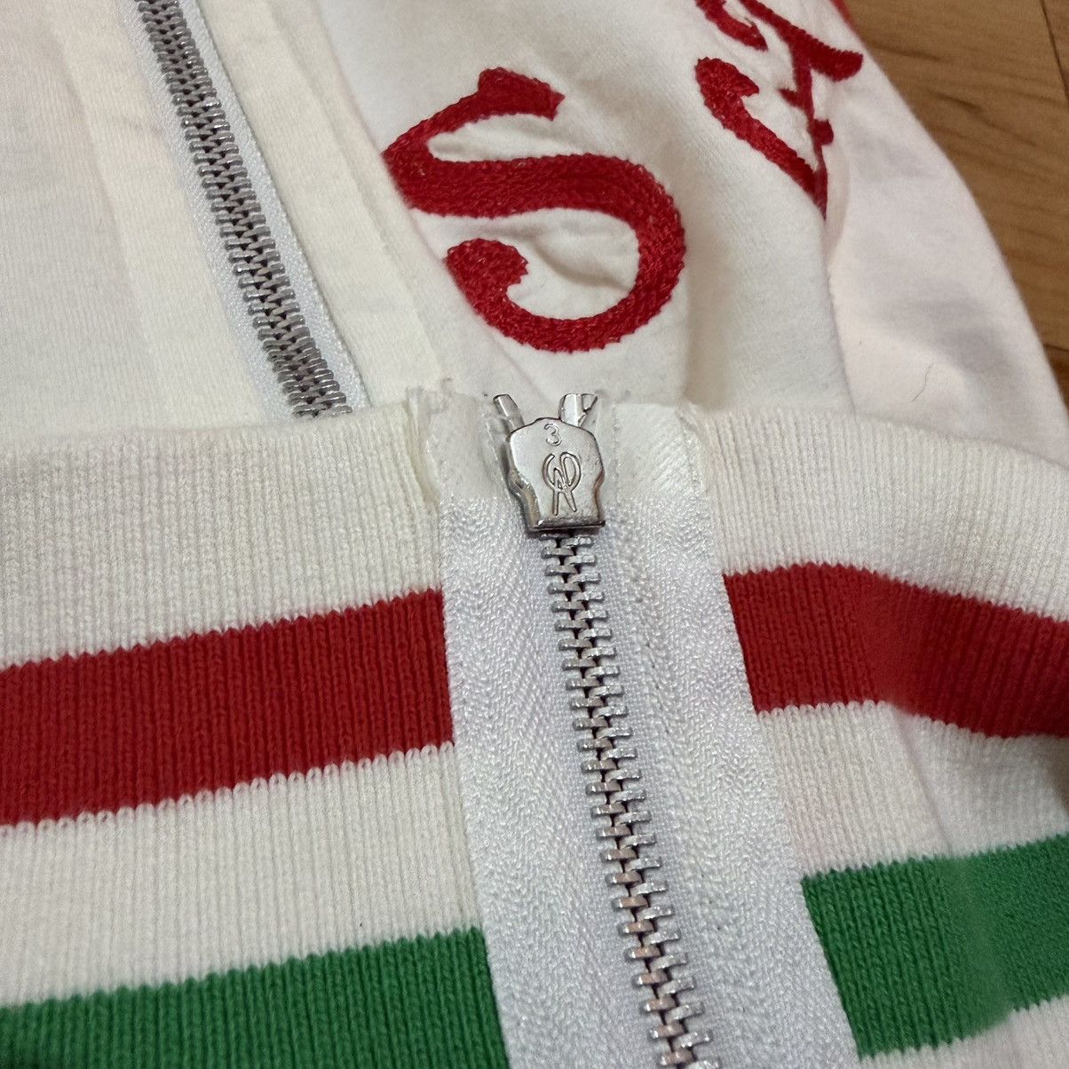 Ferrari Vintage ferrari embroidered jacket Size US S / EU 44-46 / 1 - 4 Thumbnail