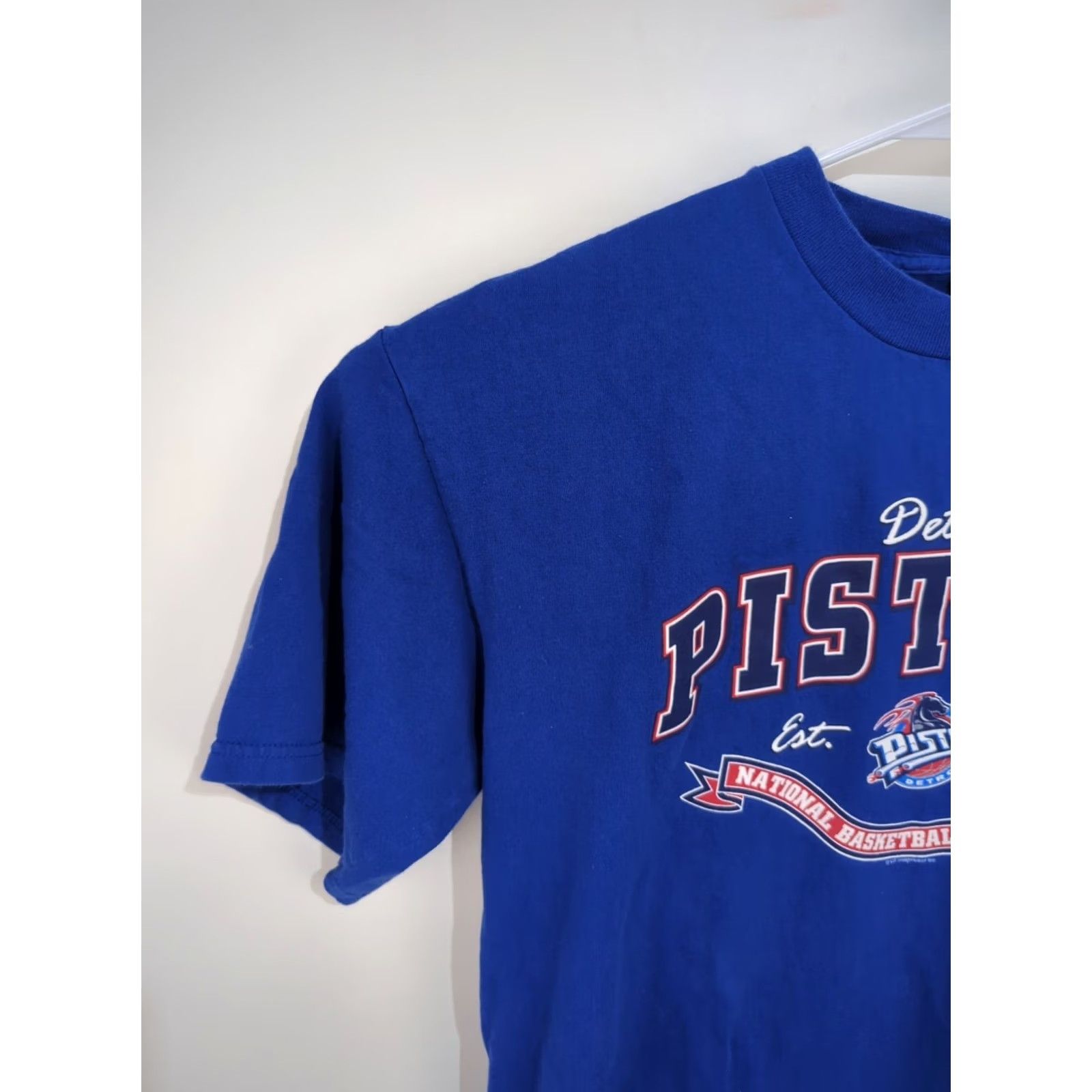 NBA VINTAGE NBA Detroit Pistons T-shirt Blue Large Mens Crew Neck Short Sleeve 90s Basketball Logo Size US L / EU 52-54 / 3 - 5 Thumbnail