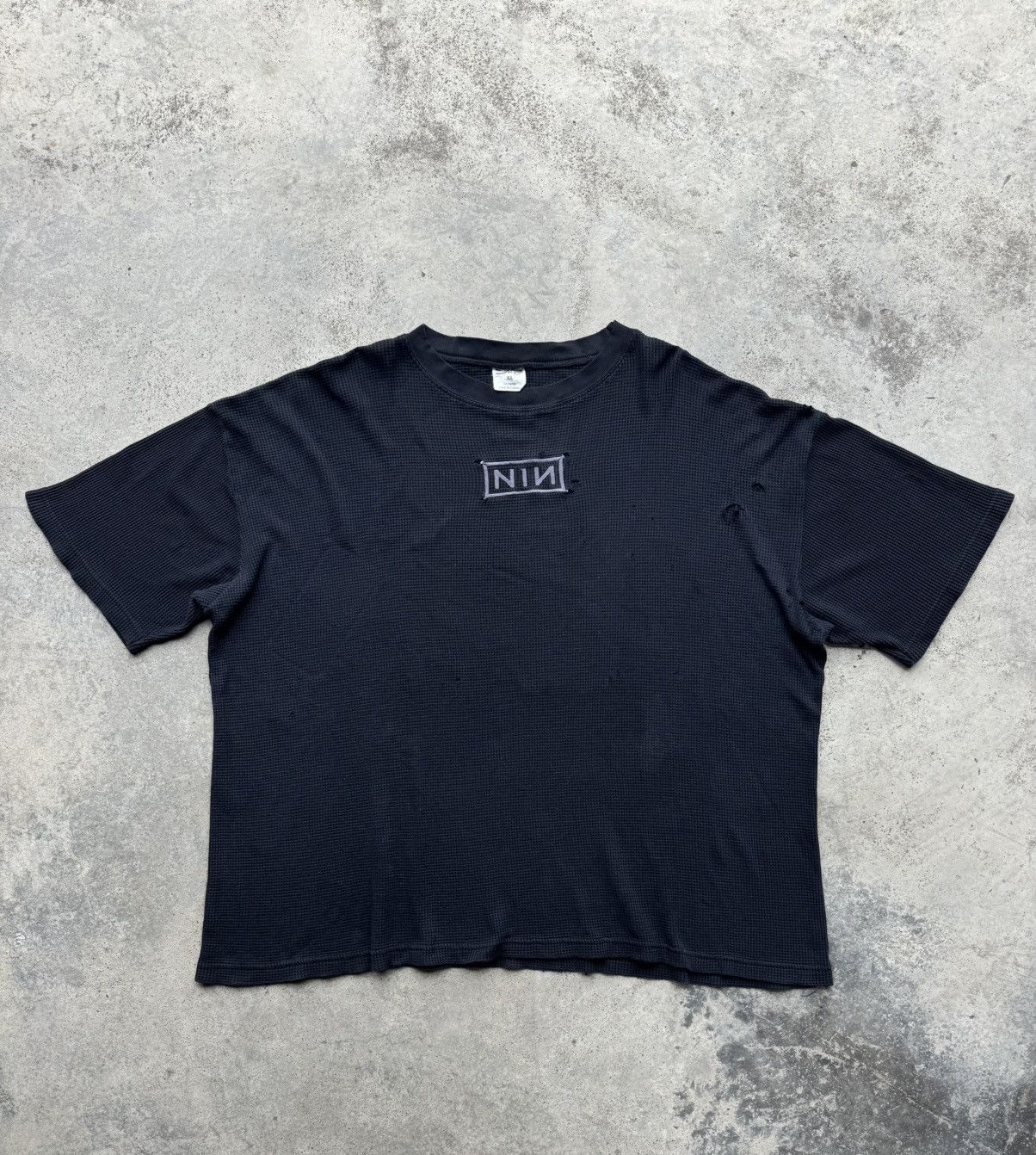 Band Tees Vintage nine inch nails NIN thermal shirt Size US XXL / EU 58 / 5 - 1 Thumbnail