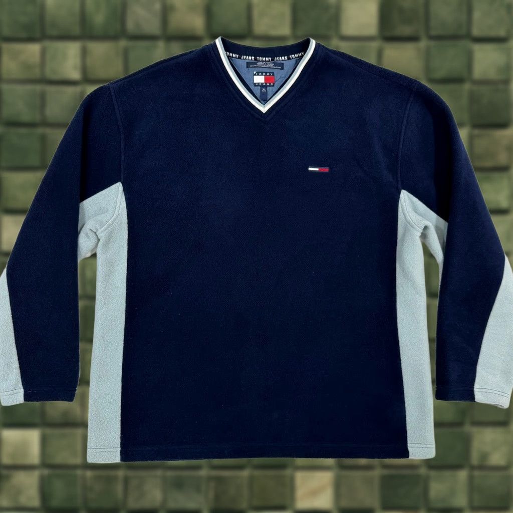 Tommy Hilfiger VINTAGE Tommy Hilfiger Sweatshirt Pullover Blue XL Mens Crew Neck Logo 90s Fashion Streetwear Size US XL / EU 56 / 4 - 1 Thumbnail