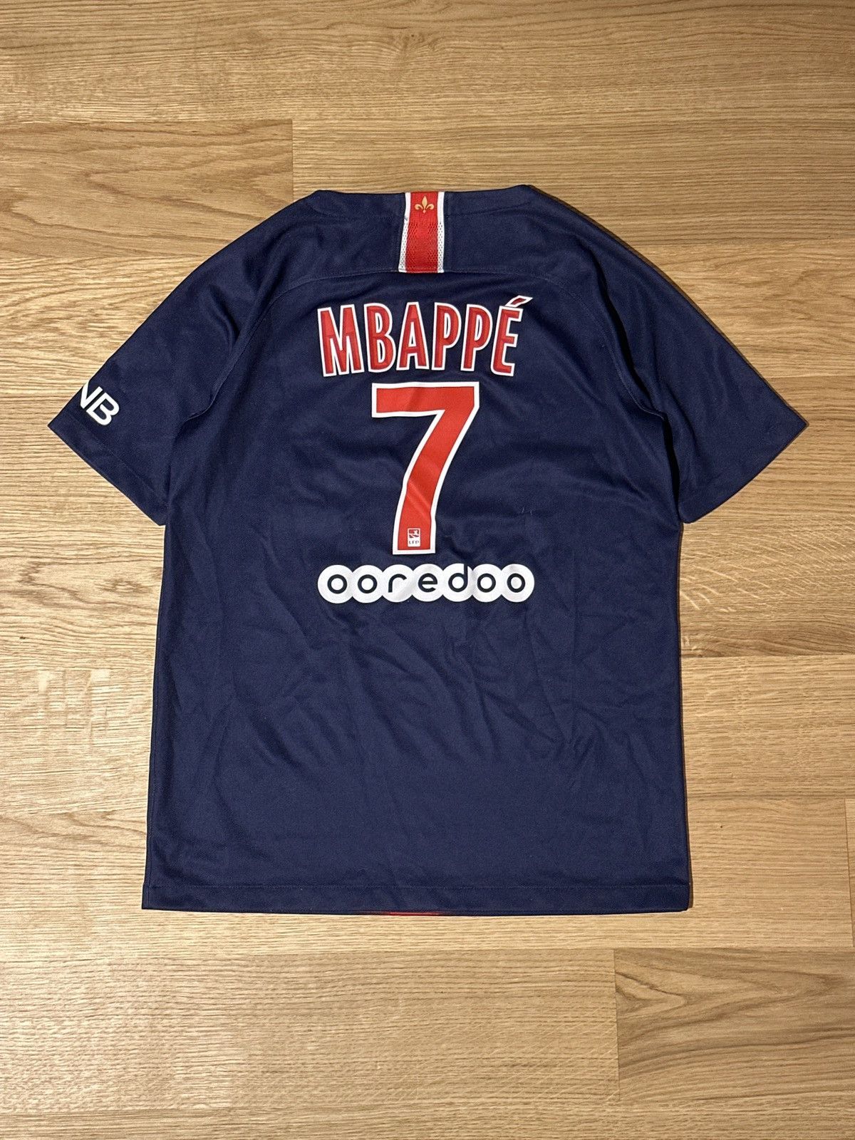 Nike 2018 MBAPPÉ PSG Home kit Size US XS / EU 42 / 0 - 2 Thumbnail