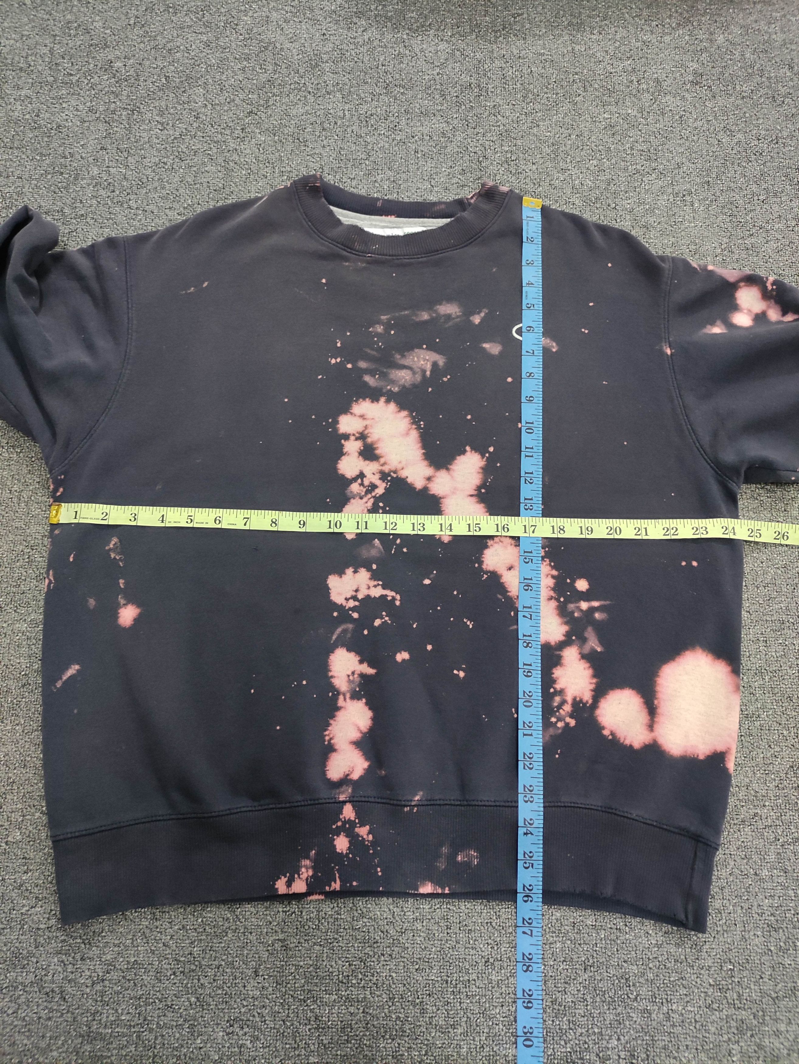 Champion Vintage Champion Acid Wash Distressed Sweatshirt Size US L / EU 52-54 / 3 - 12 Thumbnail