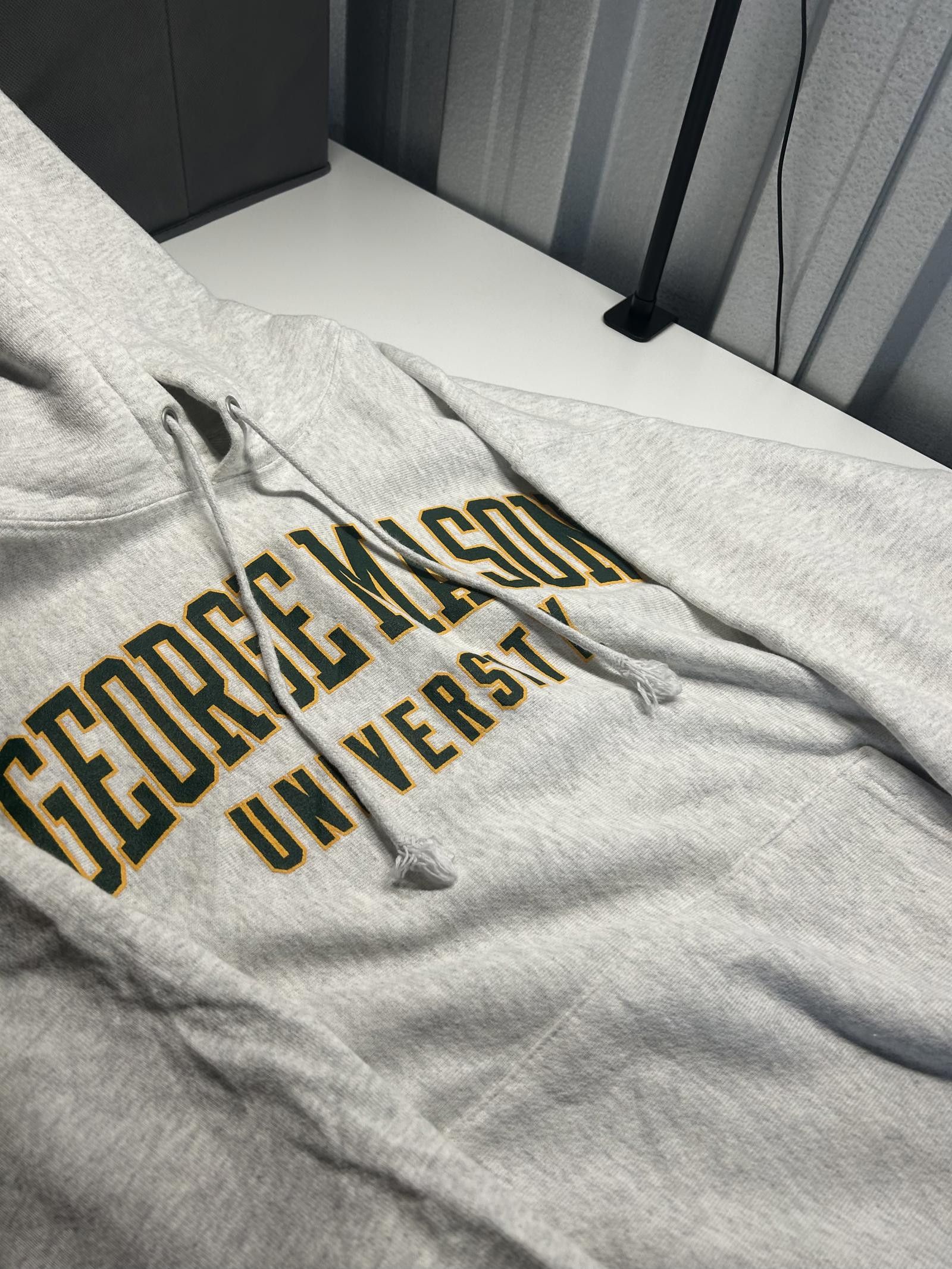Champion George Mason University Grey Hoodie - Classic Comfort Size US L / EU 52-54 / 3 - 4 Thumbnail