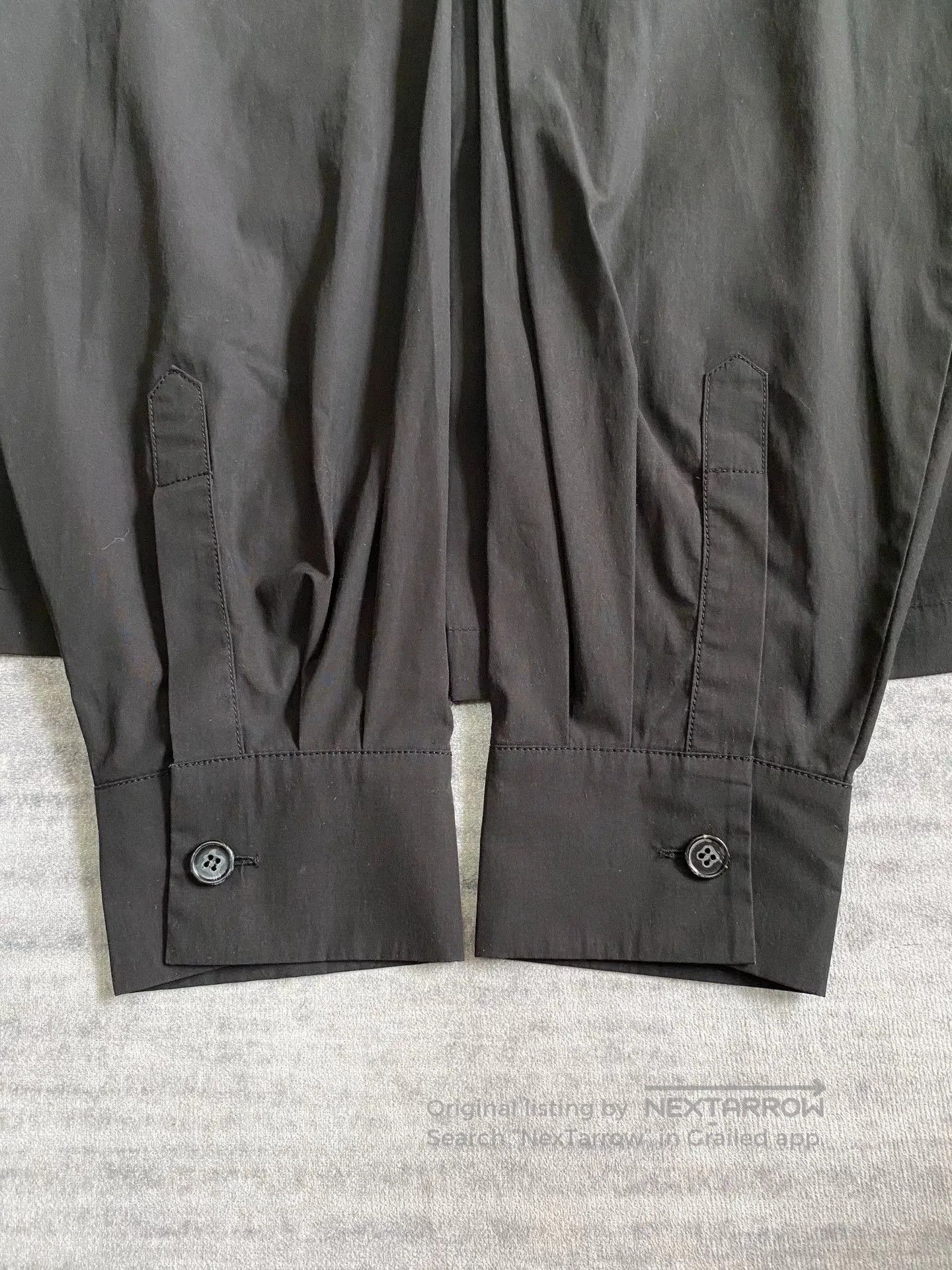 Hyein Seo black pocket shirt with hidden buttons. Size US M / EU 48-50 / 2 - 4 Thumbnail