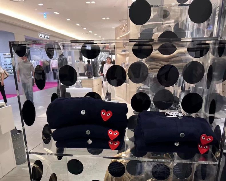 Comme des Garcons Comme Des Garcons Black classic red heart Size S / US 4 / IT 40 - 7 Thumbnail