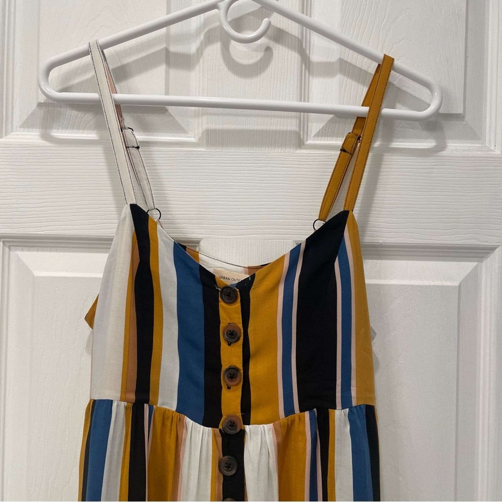 Urban Outfitters Urban Outfitters Tootsie Button-Down Crop Jumpsuit M Size 32" / US 10 / IT 46 - 3 Thumbnail