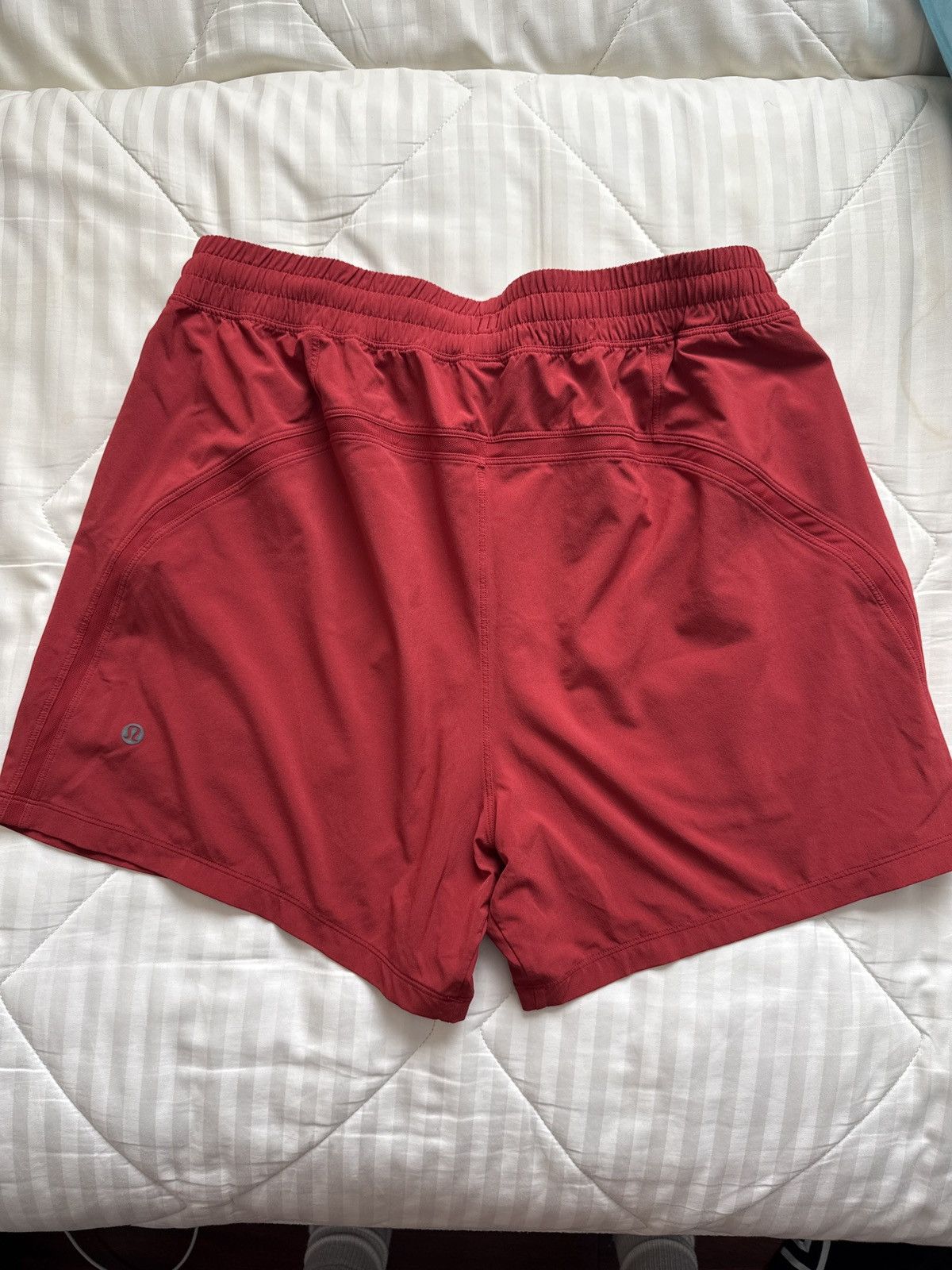Lululemon Lululemon PaceBreaker Shorts Size US 35 - 2 Thumbnail