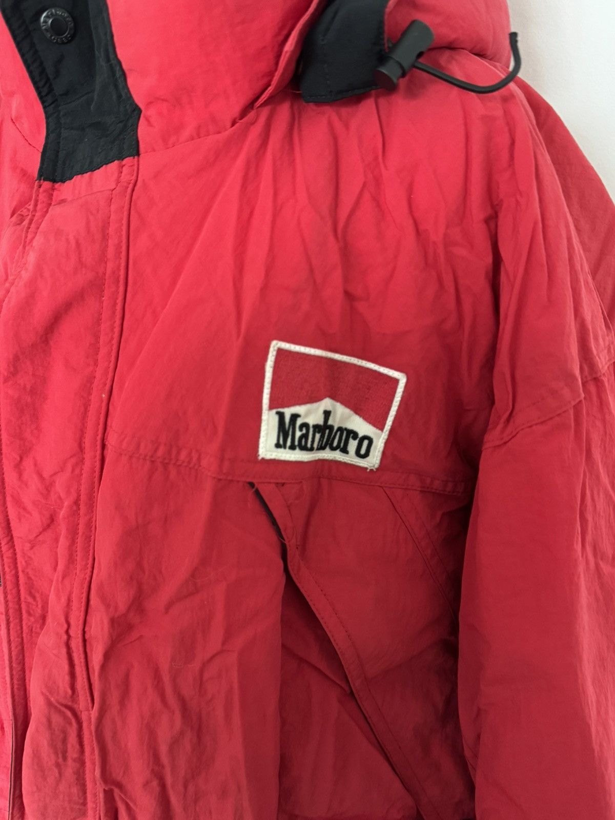 Marlboro Vintage Marlboro red puffer jacket Size US XXL / EU 58 / 5 - 2 Thumbnail