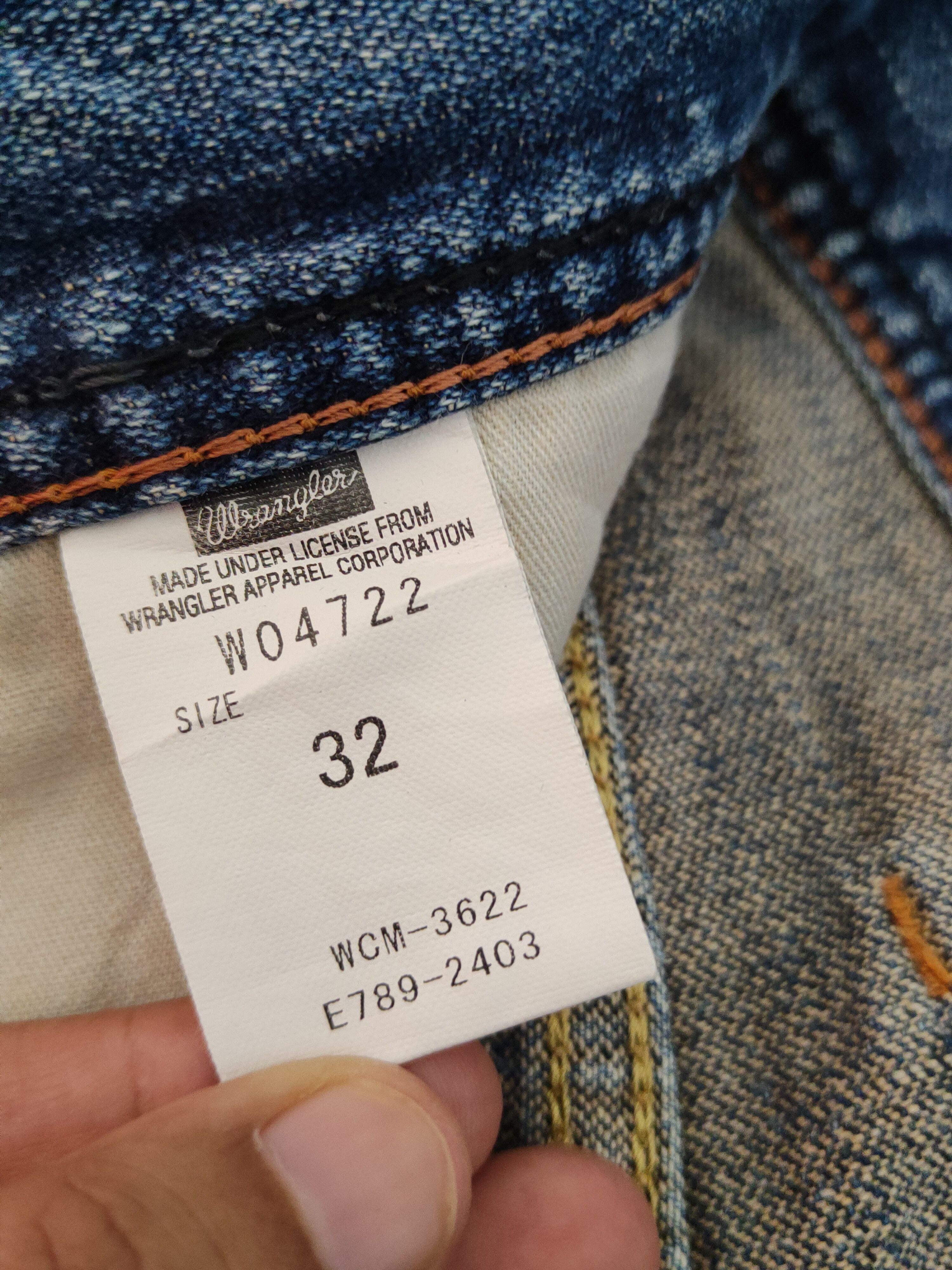 Vintage Wrangler Blue Faded Distressed Ripped Jeans #S1702 Size US 32 / EU 48 - 15 Thumbnail