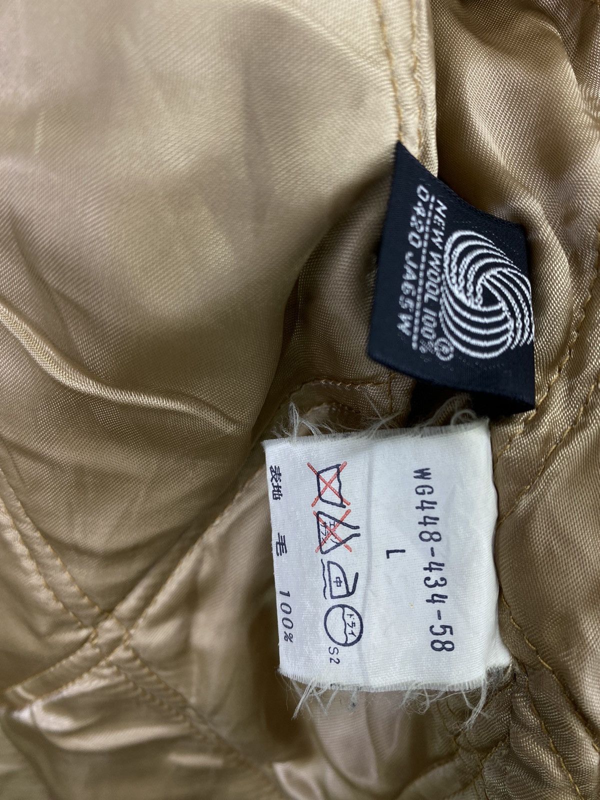 Burberry Vintage 90s Burberry Flaps Pocket Wool Jacket Size US L / EU 52-54 / 3 - 9 Thumbnail