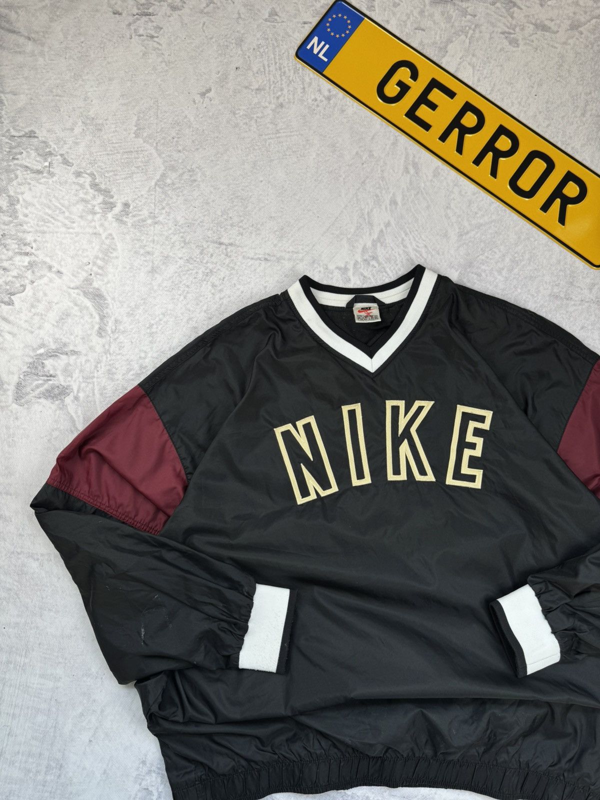 Nike × Vintage NIKE VINTAGE NYLON CENTER LOGO OVERSIZE BOXY SWEATSHIRT Size US XL / EU 56 / 4 - 3 Thumbnail