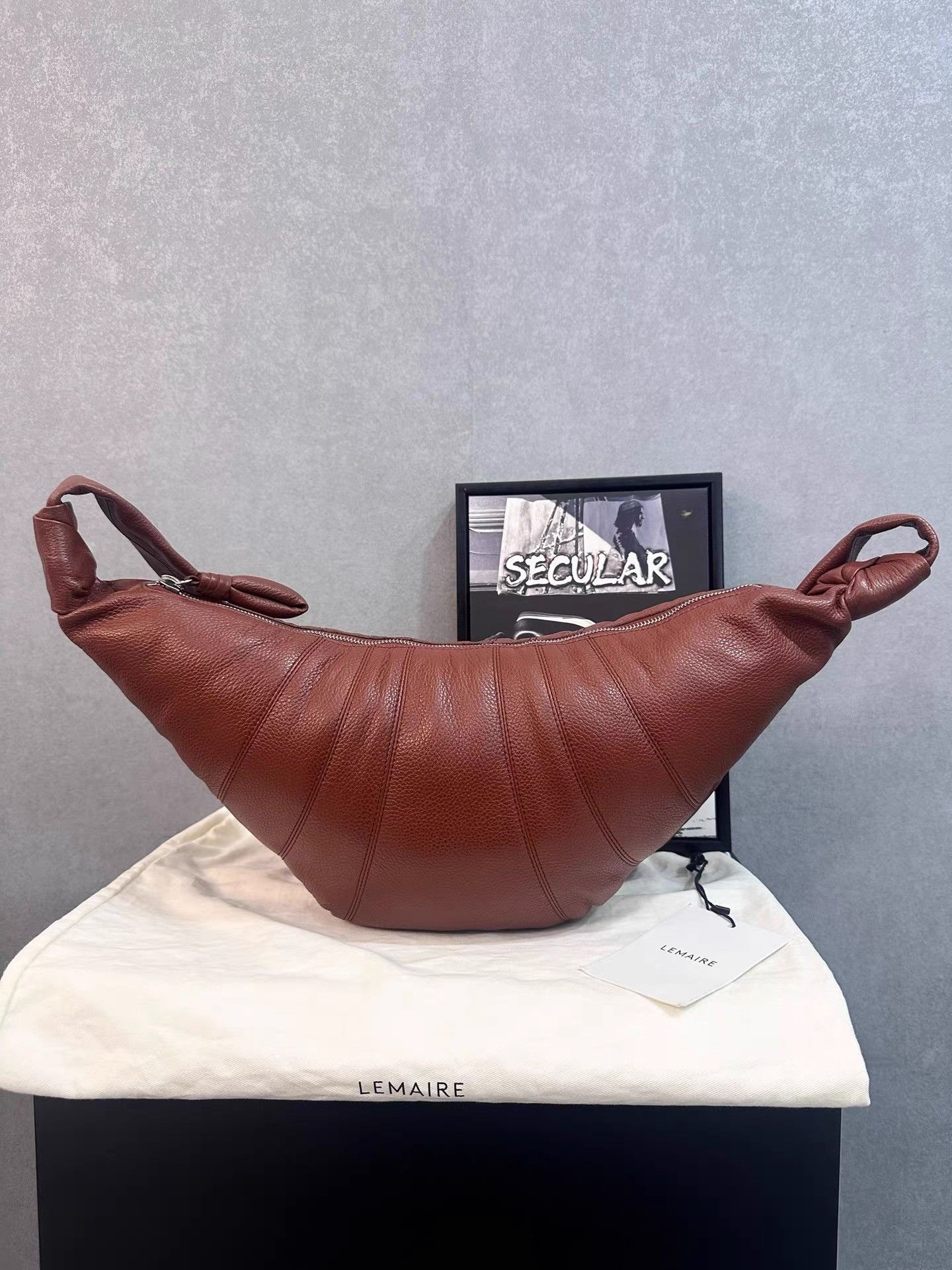 Lemaire Lemaire Brick Red Medium Croissant Bag K34 Size ONE SIZE - 1 Thumbnail