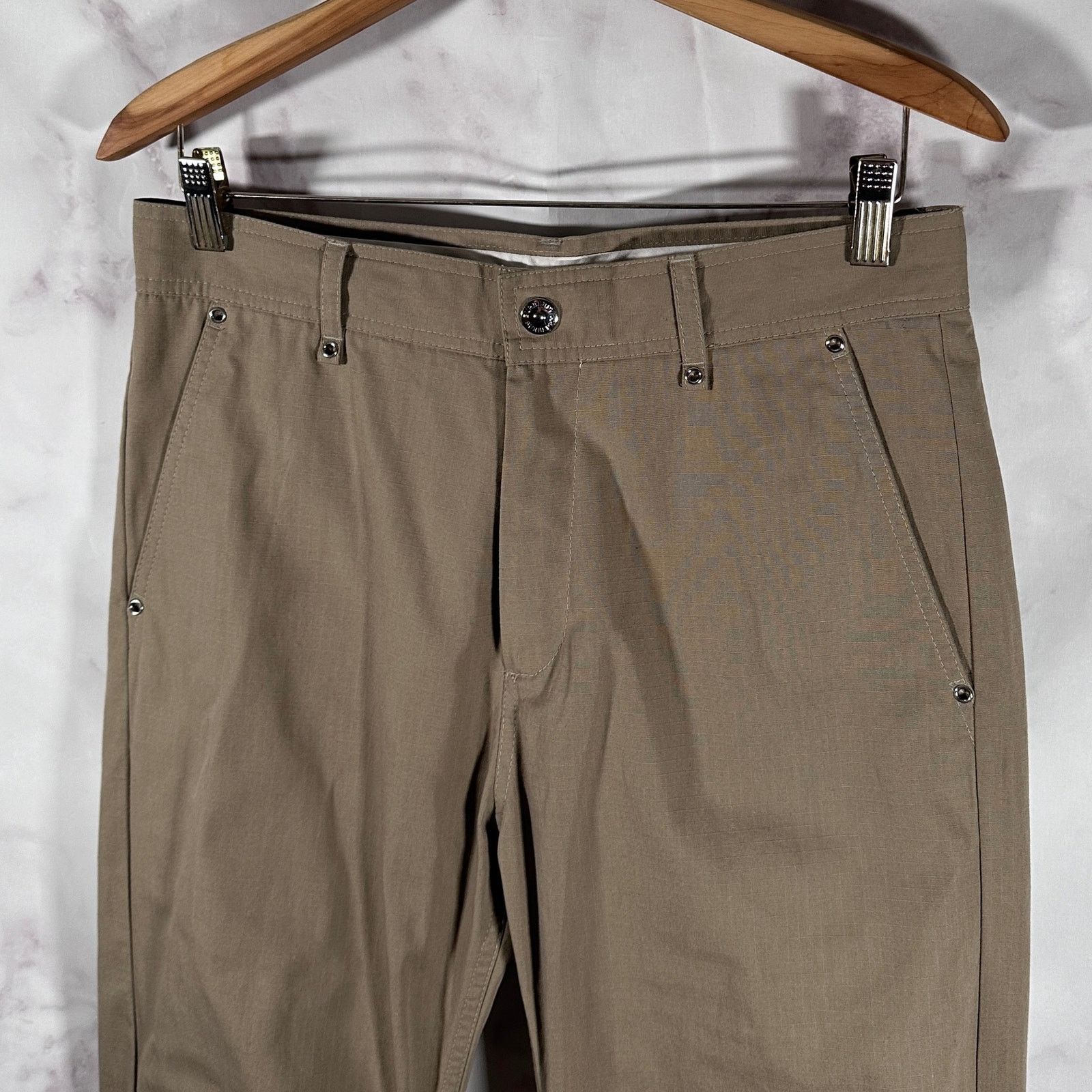 Burberry Ripstop Stone Khaki Pants Size US 32 / EU 48 - 2 Thumbnail