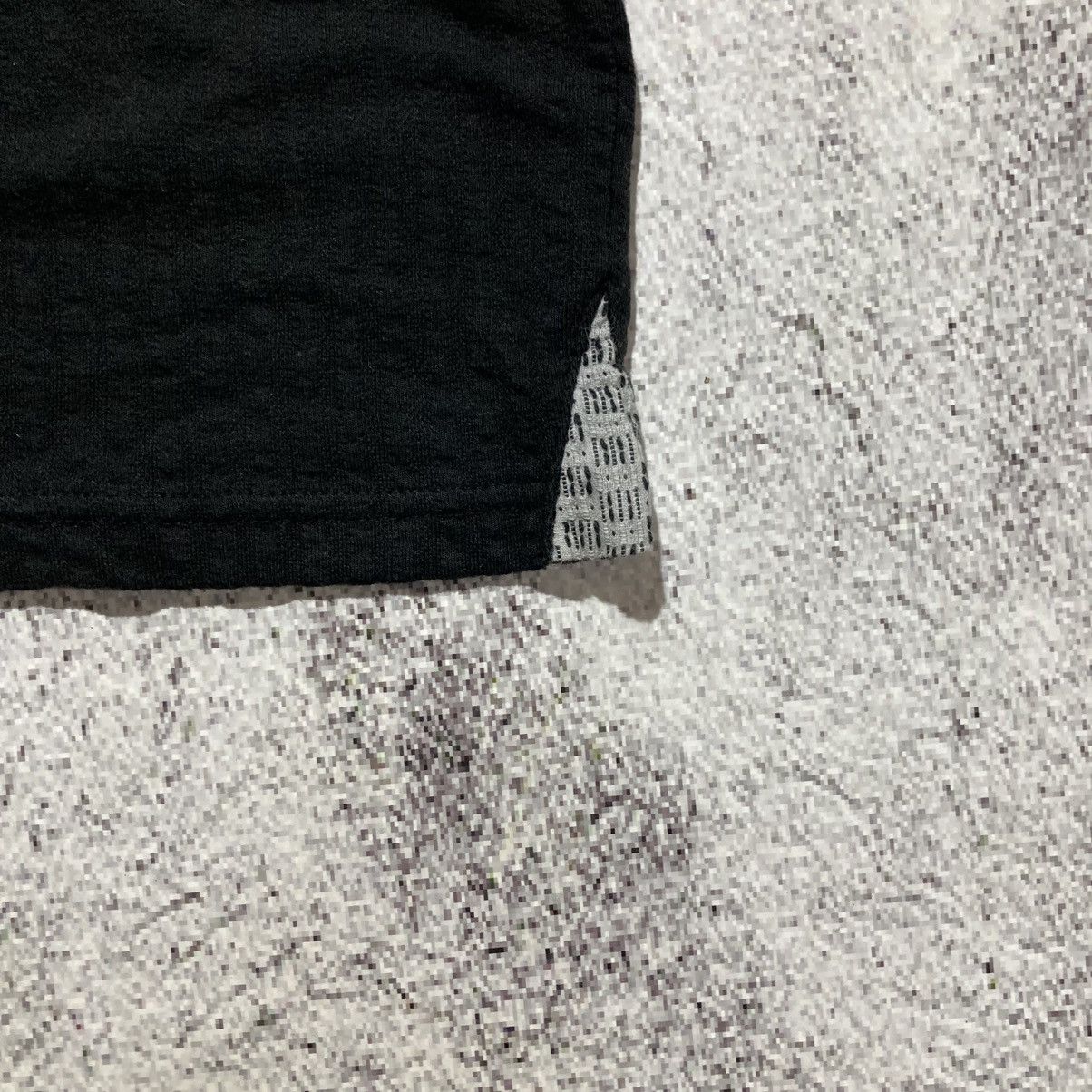 Japanese Brand 2000s T&C Surf Pocket Logo Traditional Tee Gothic Punk Style Size US M / EU 48-50 / 2 - 9 Thumbnail