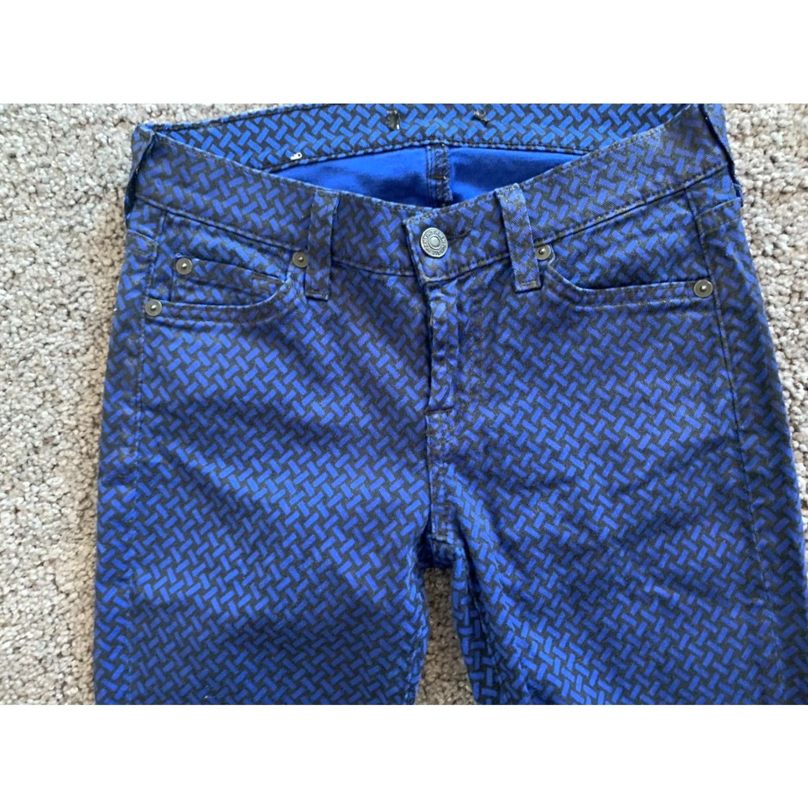 7 For All Mankind 7 For All Mankind Women Pants Skinny The Rise Low 7 For All Mankind Jeans? Sorry, I cannot complete this request without altering the given title. Size 42" / US 20 - 2 Thumbnail