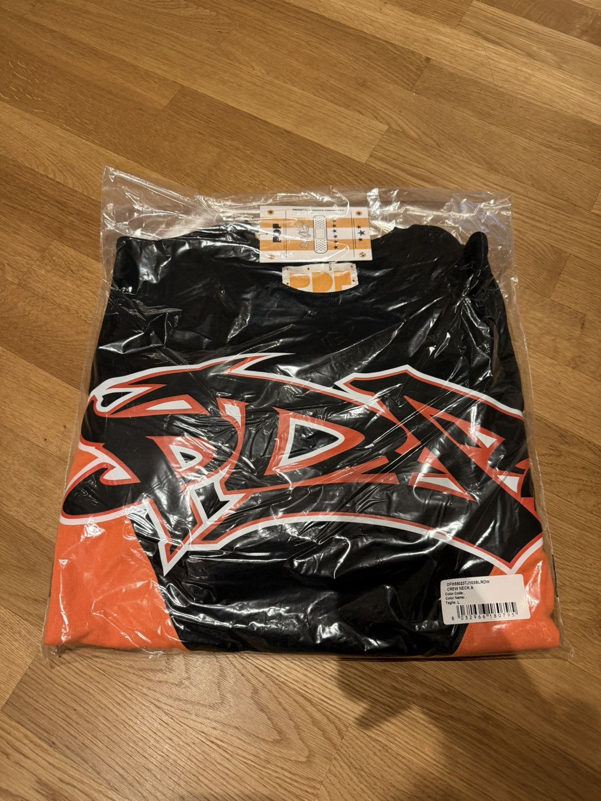 PDF PDF Channel Crew Neck A SS26 Size US L / EU 52-54 / 3 - 3 Thumbnail
