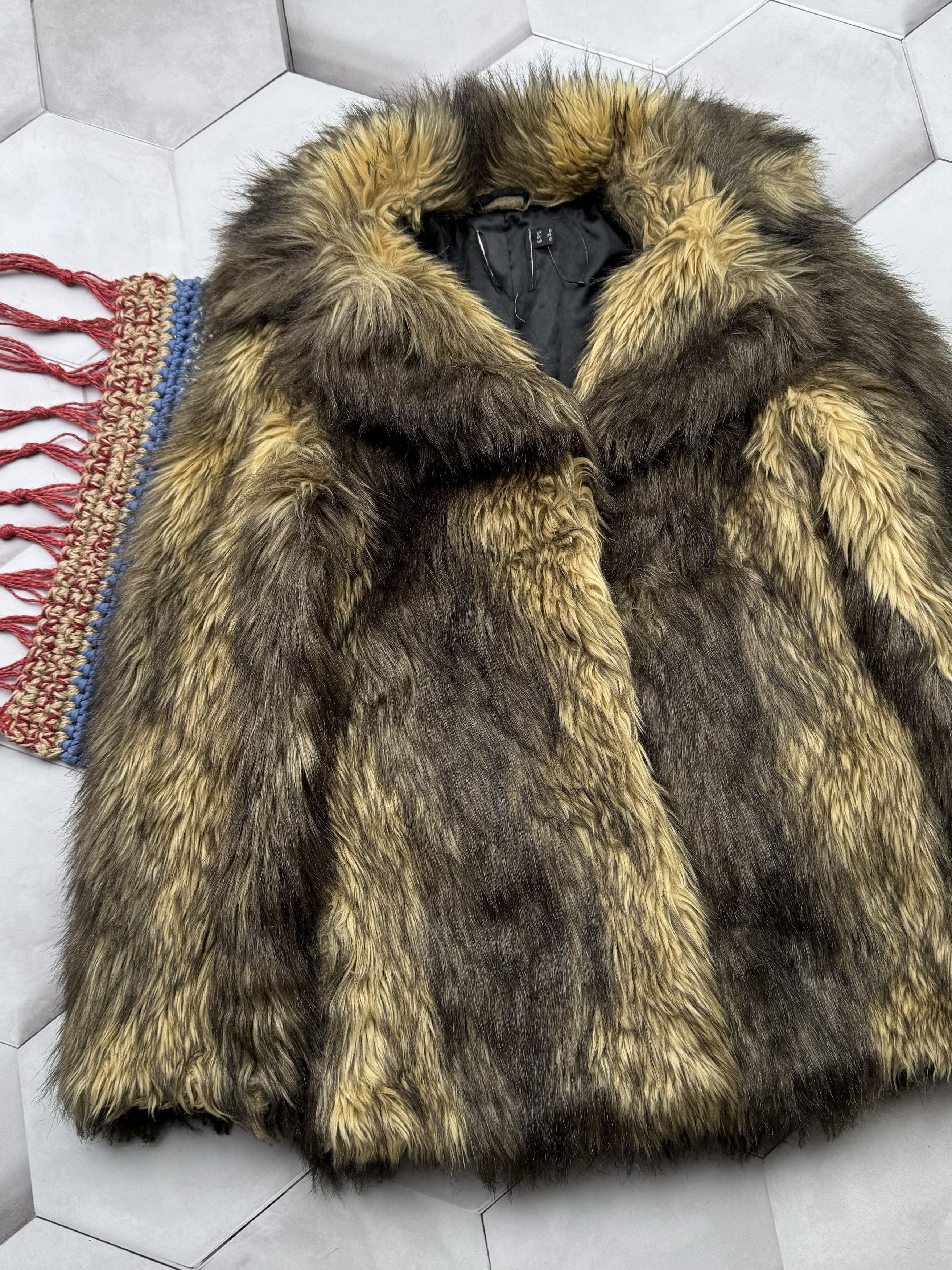 Vintage Vintage Faux Fur Coat (E4) Size M / US 6-8 / IT 42-44 - 2 Thumbnail