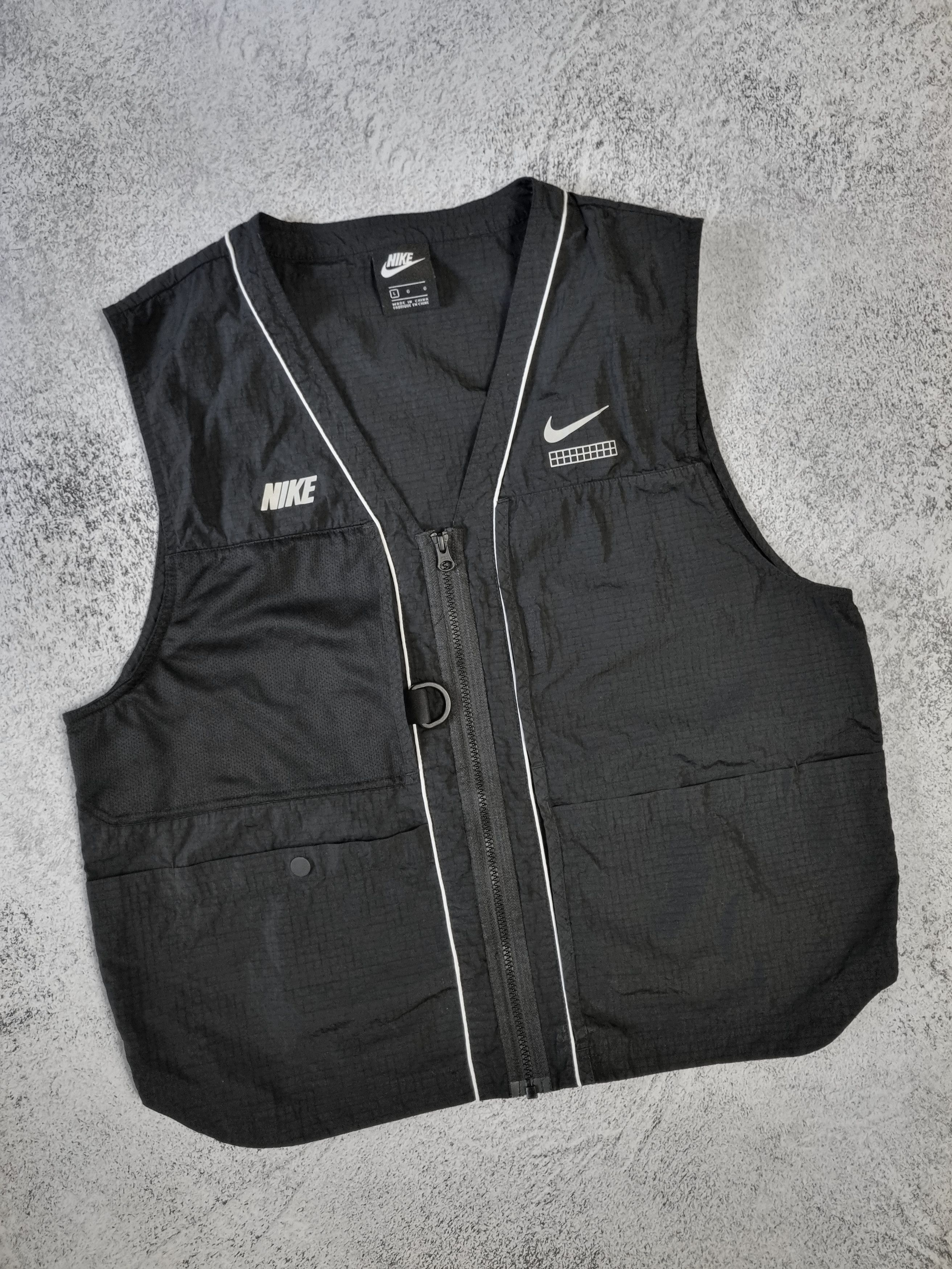 Nike Nike NSW Multipocket Nylon Vest Size US L / EU 52-54 / 3 - 2 Thumbnail