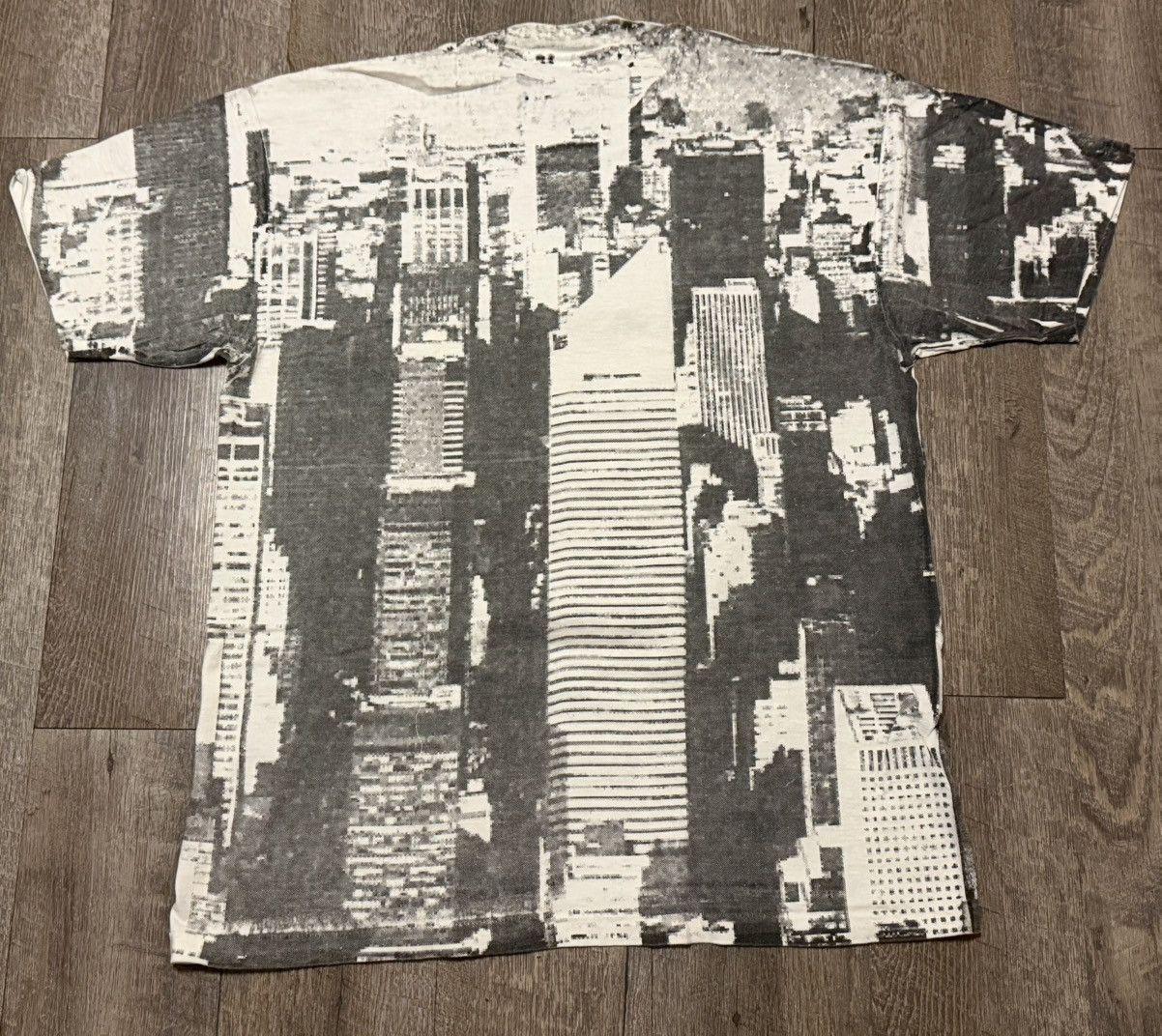Marvel Comics Vintage Marvel Spiderman City AOP Shirt size XL 1991 Size US XL / EU 56 / 4 - 10 Thumbnail