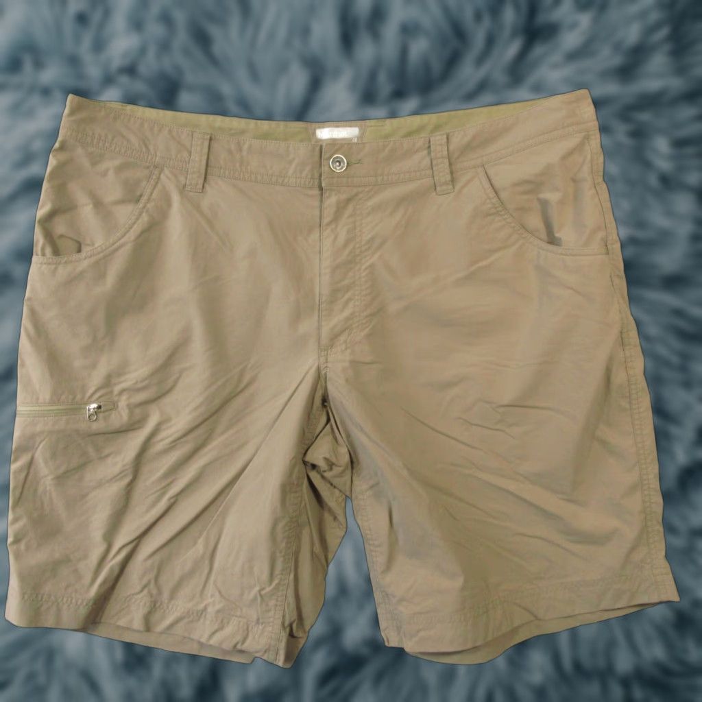 Marmot Marmot Shorts Mens 40 Beige Chino Nylon Lightweight Cargo Pocket Flat Front Zip Woven EUC Regular 11in Inseam 40" Waist Boys/Gents? Size US 40 / EU 56 - 1 Thumbnail