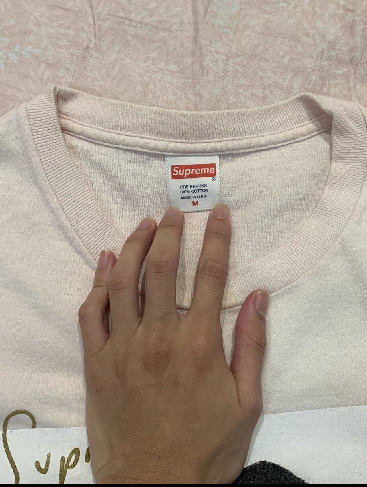 Supreme SS17 Sade Tee ピンク (Supremeステッカー付き) Supreme SS17 Sade Tee 黒 (Supremeステッカー付き) (Supreme/T