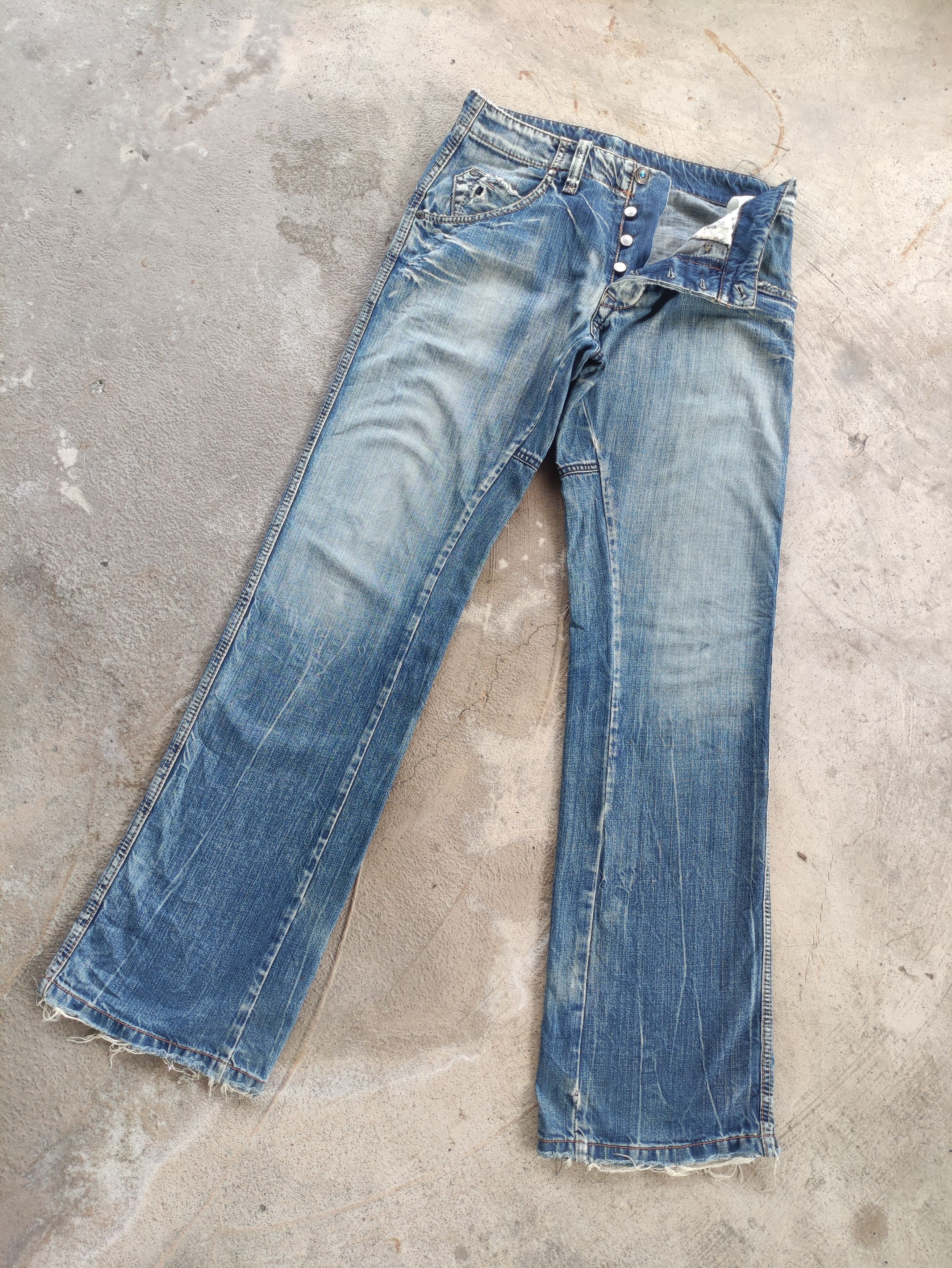 Japanese Brand Vintage Bonavanture Button Flare Jean Distressed Faded denim Size US 32 / EU 48 - 2 Thumbnail