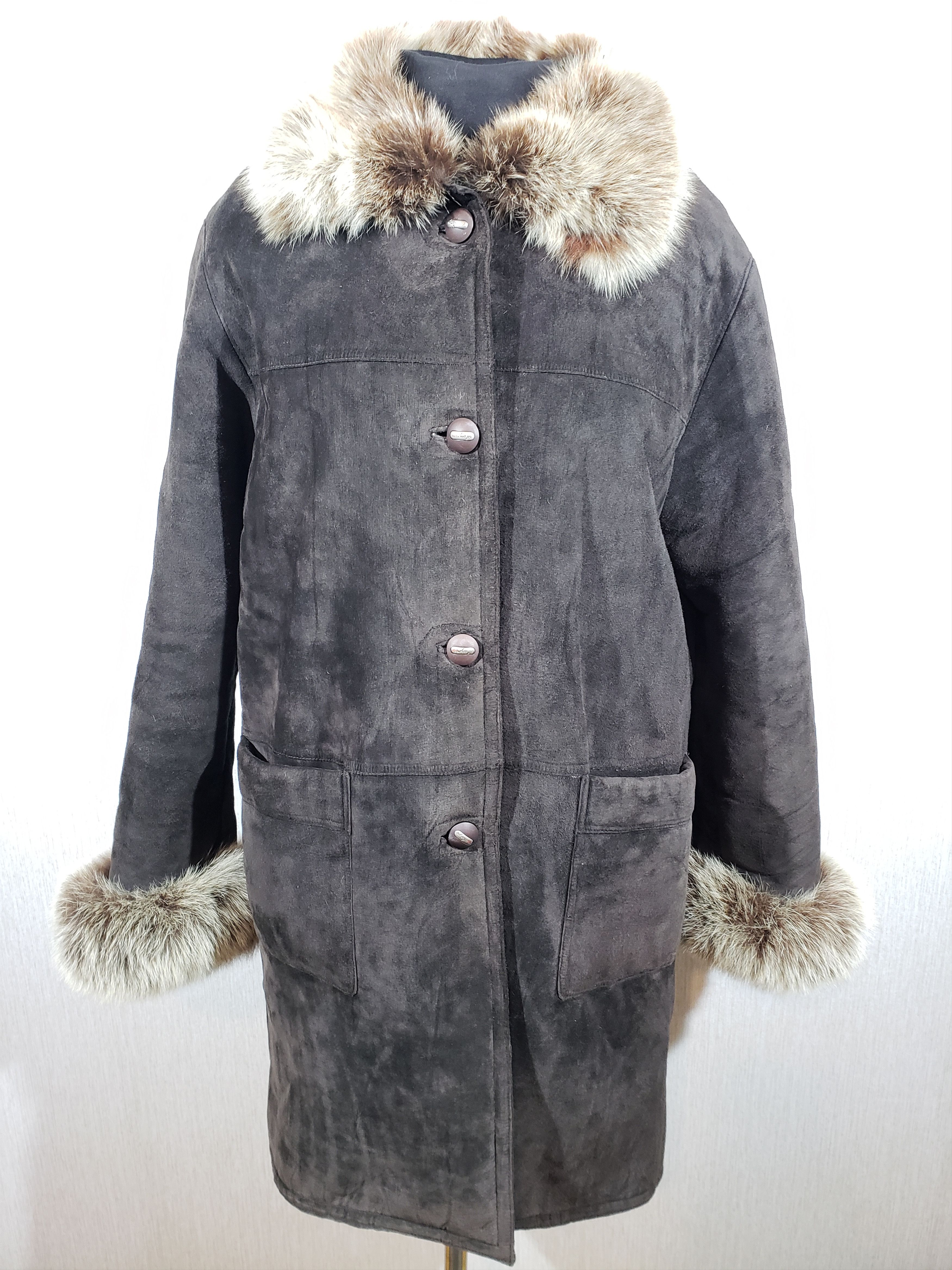 Other Stylish brown sheepskin coat with a fluffy collar. Size 3XL / US 20-22 - 1 Thumbnail