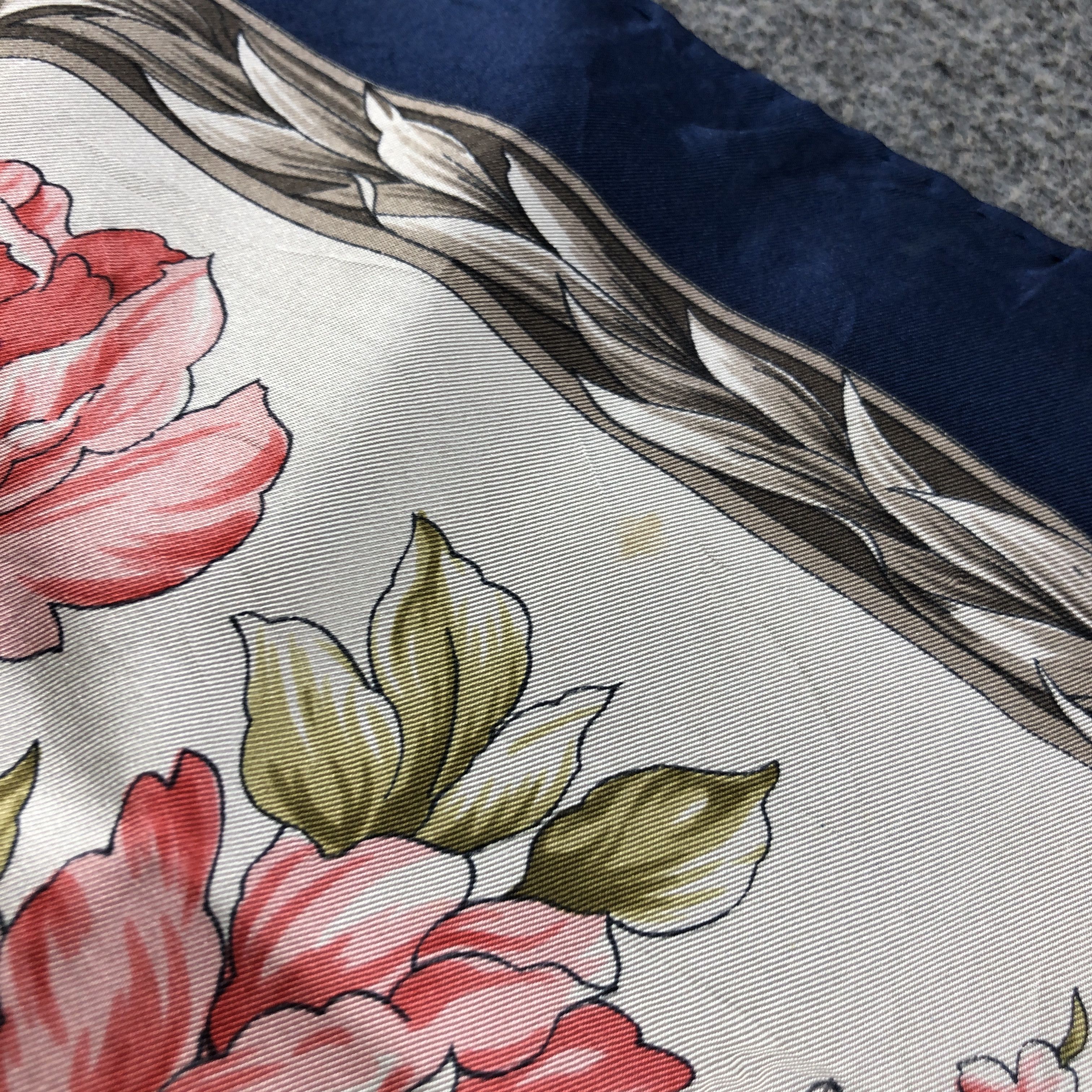 Japanese Brand Luxury Floral Silk Scarf M1372 Size ONE SIZE - 10 Thumbnail