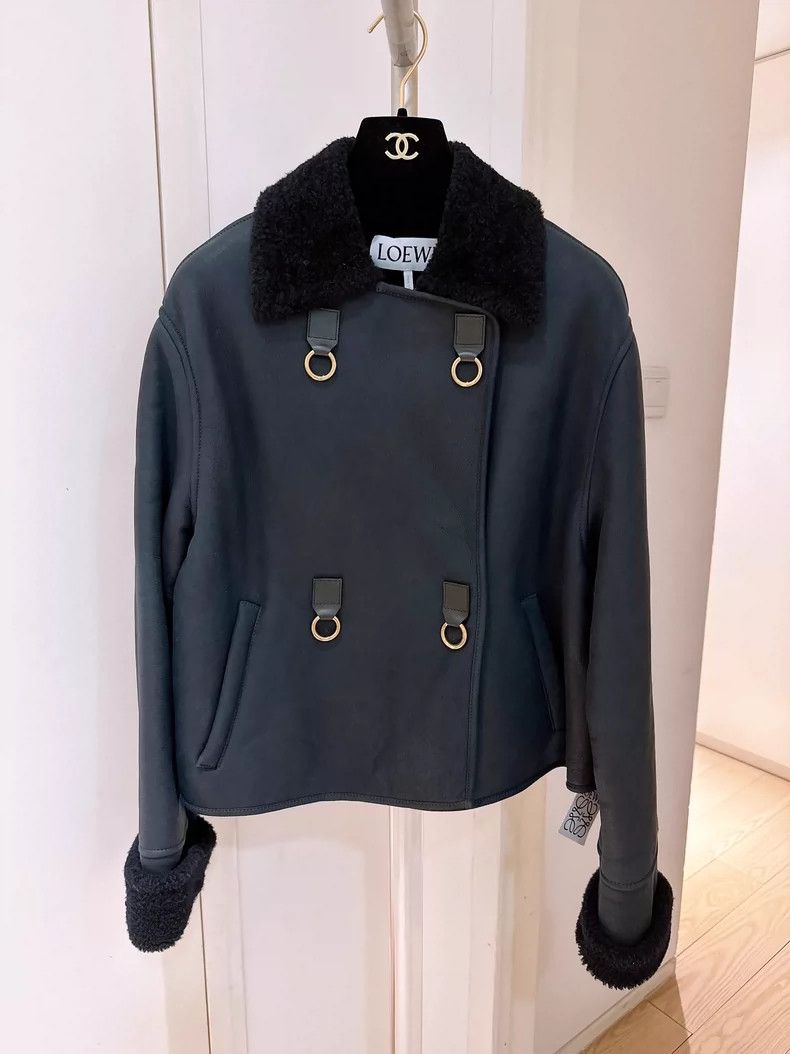 Loewe LOEWE Black lamb fur coat with turned-down collar Size S / US 4 / IT 40 - 1 Thumbnail