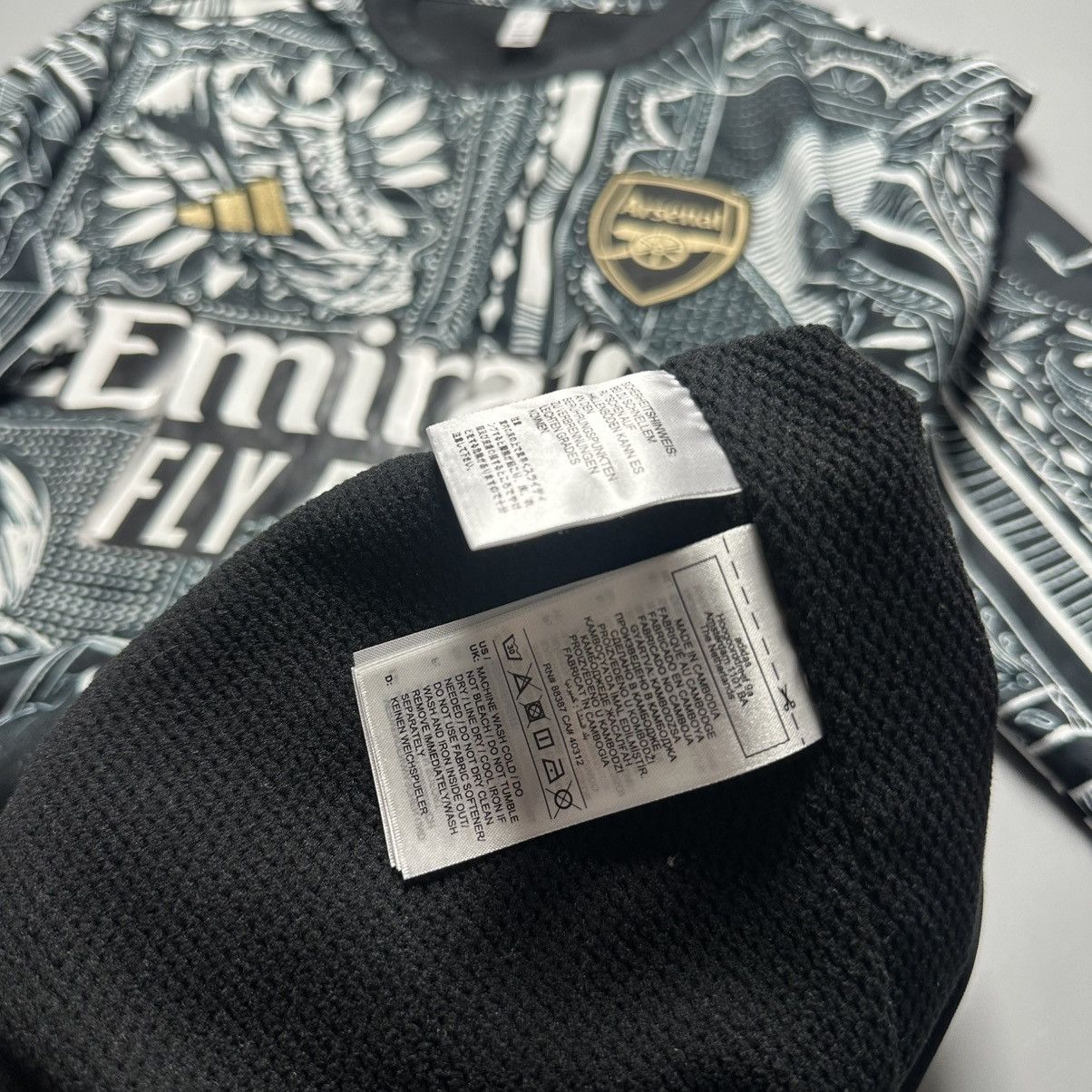Adidas ARSENAL ADIDAS IAN WRIGHT 2023/24 SOCCER PRE MATCH WARM TOP Size US S / EU 44-46 / 1 - 8 Thumbnail