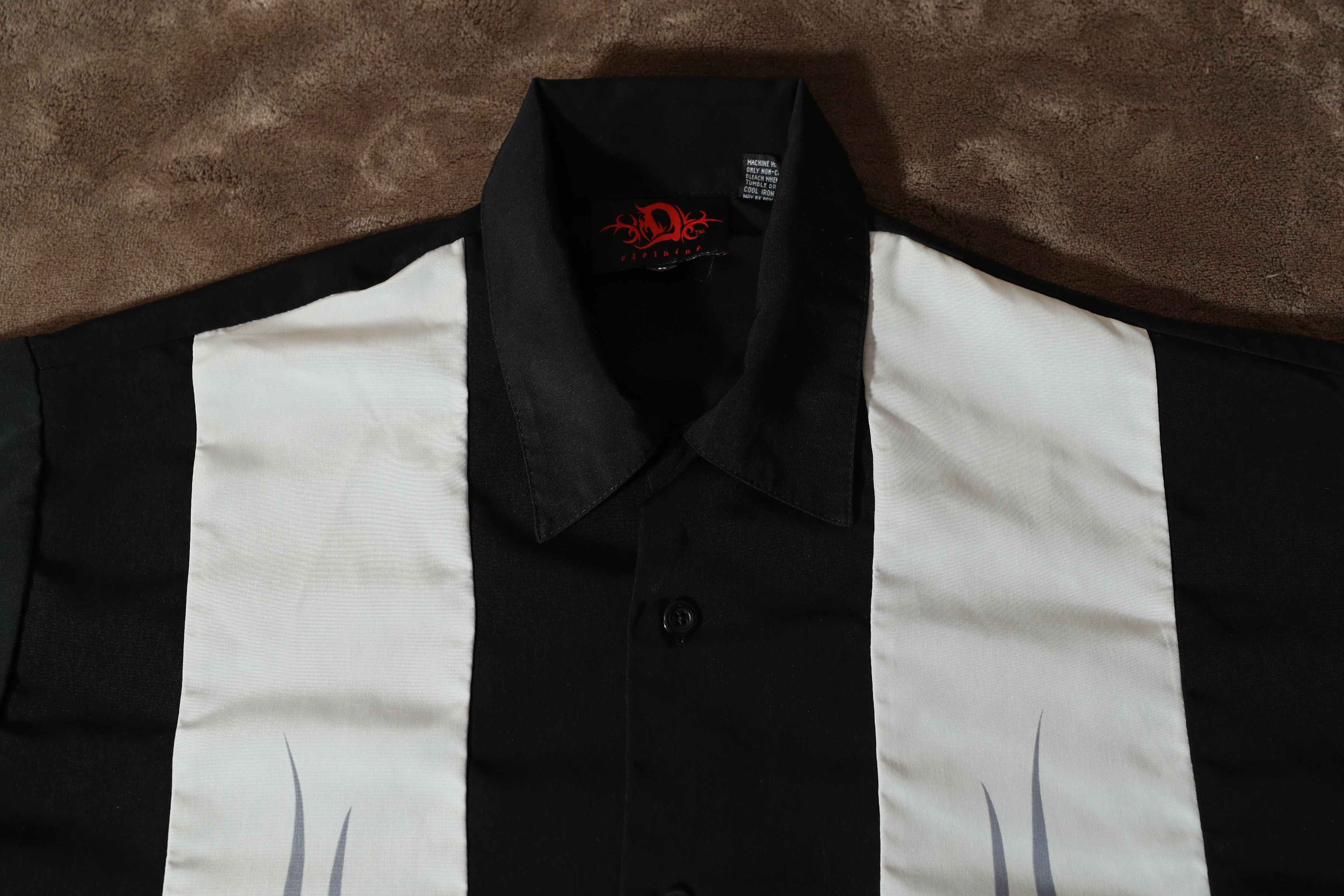 Dragonfly Dragonfly Clothing Vintage Flames Bowling Shirt (L) Size US L / EU 52-54 / 3 - 4 Thumbnail