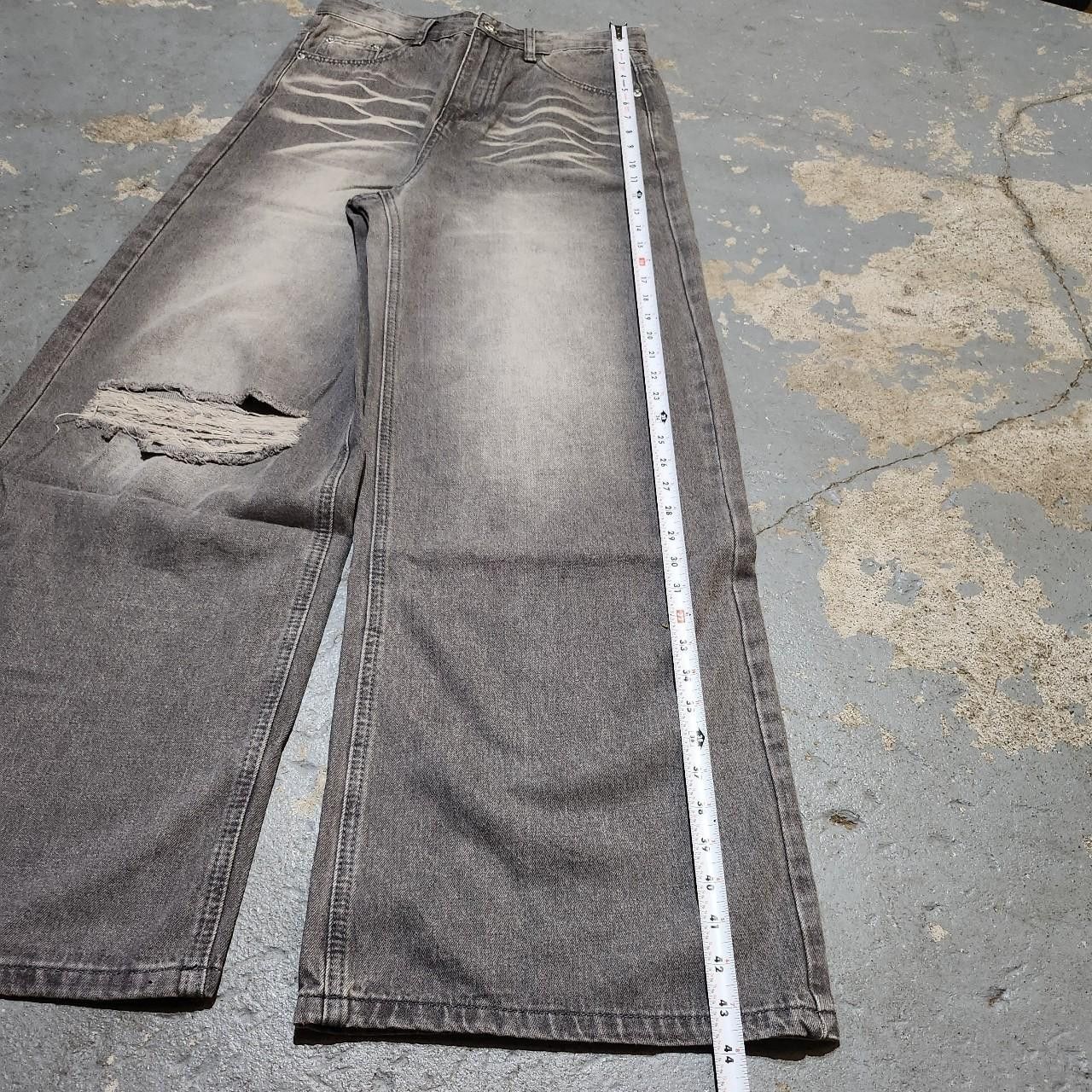 Japanese Brand grey distressed ripped faded baggy jeans y2k style Size US 28 / EU 44 - 7 Thumbnail