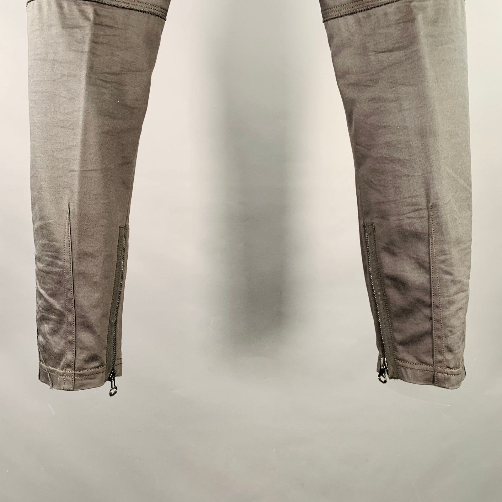 Lanvin Size 32 Grey Cotton Blend Ankle Zip Flat Front Dress Pants Size US 32 / EU 48 - 4 Thumbnail
