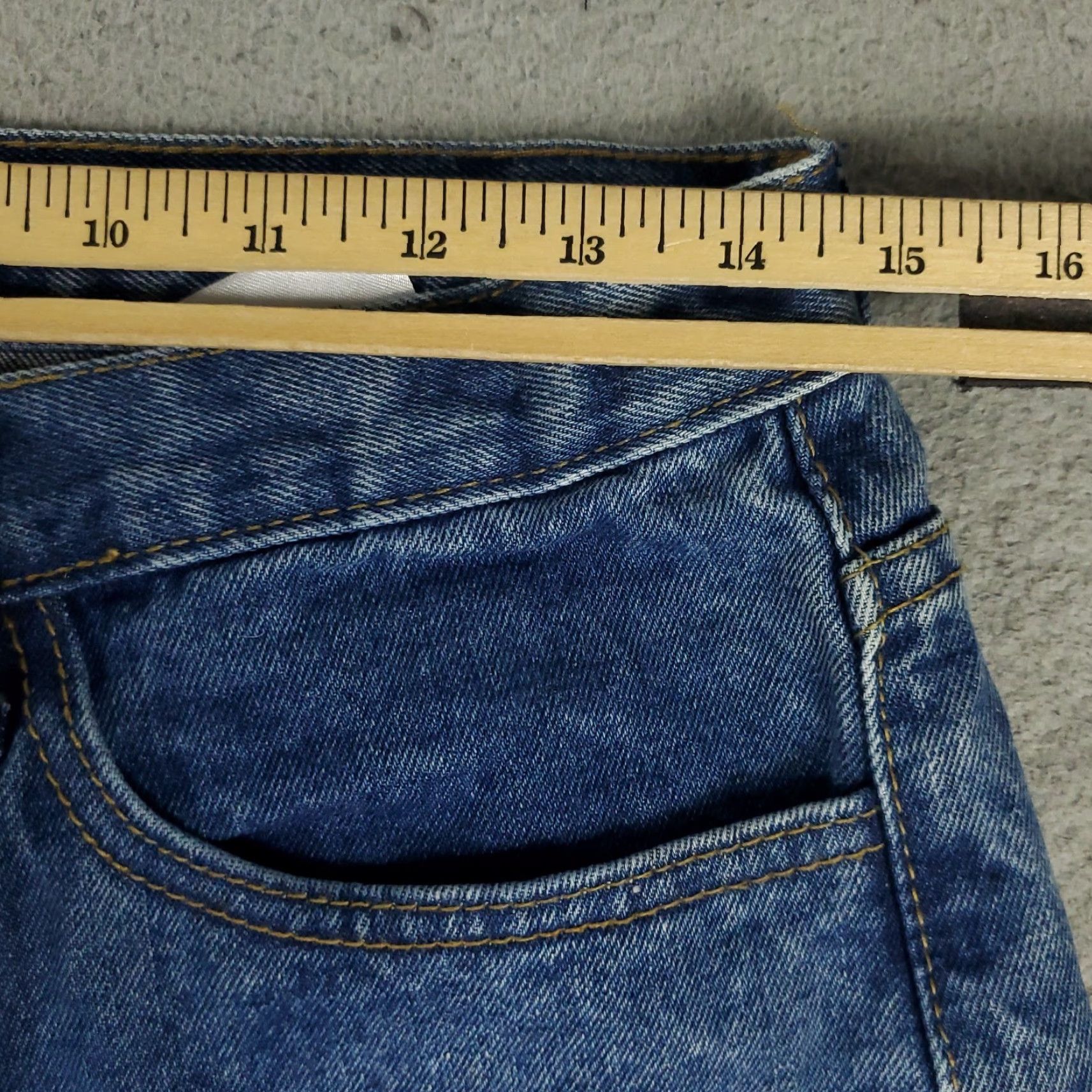MNML MNML Jeans Men 28x32 Denim Skinny Mid Rise Blue Button Fly 5-Pocket Regular Fit Inseam 32 Mens Jeans Clothing Size US 28 / EU 44 - 3 Thumbnail