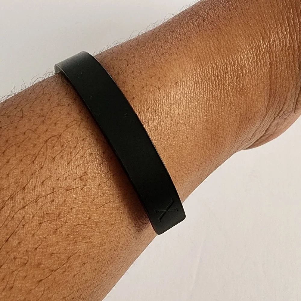 Express × Jewelry NWOT Express, Black Metal Cuff Bracelet Heavyweight Size ONE SIZE - 4 Thumbnail