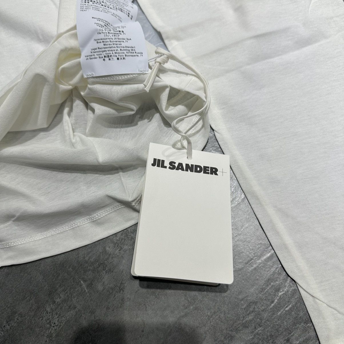 Jil Sander Jil Sander Logo Printed Longsleeve Tee Size US L / EU 52-54 / 3 - 7 Thumbnail