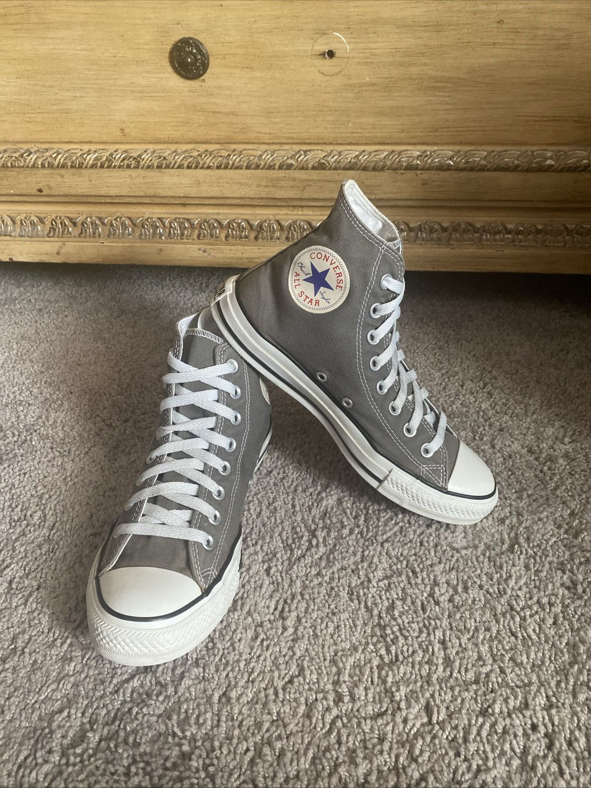Converse Unisex Converse Chuck Taylor Allstar hi top shoes size 7M/9W Size US 7 / EU 40 - 18 Thumbnail