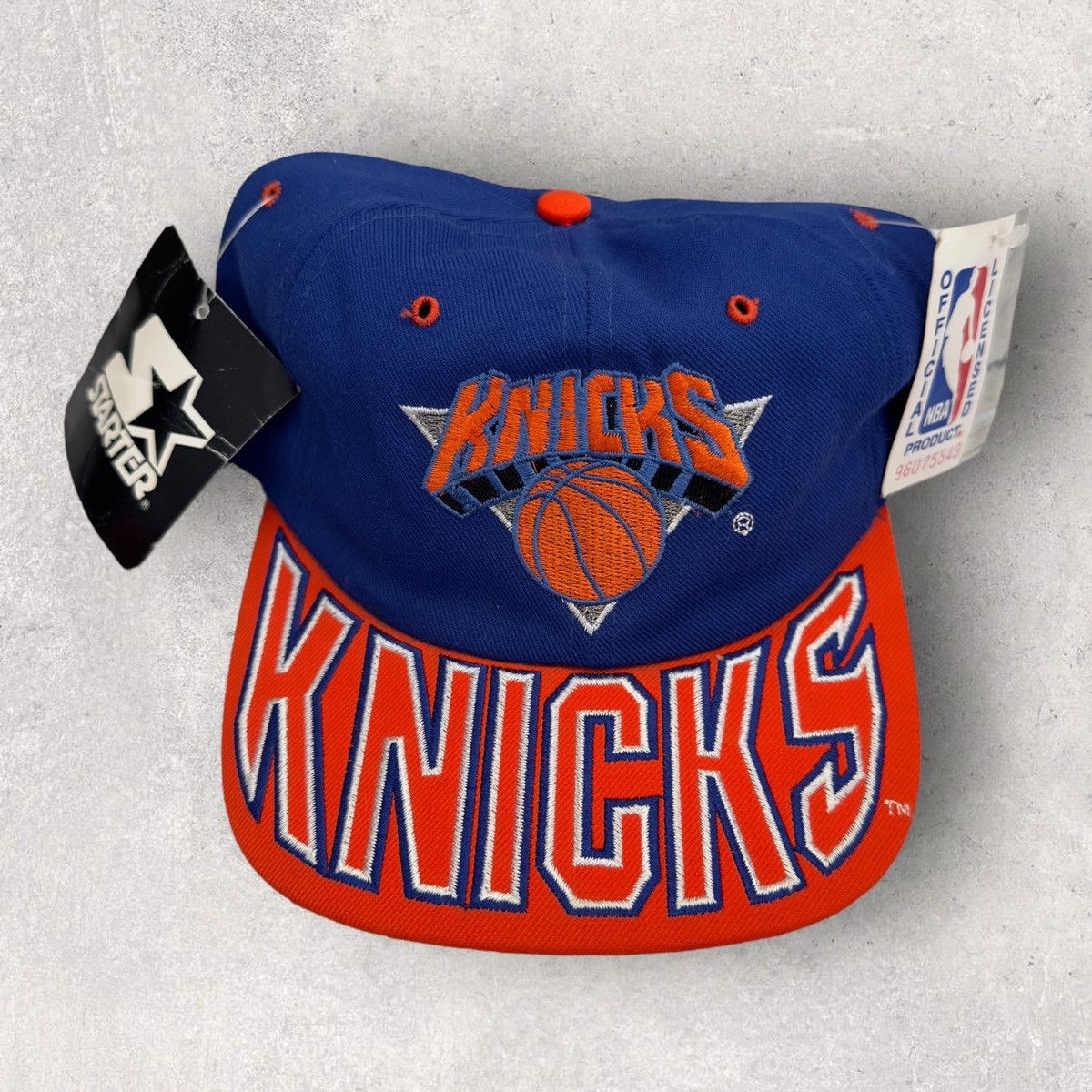 image of NBA x Starter Vintage New York Knicks Hat in Blue, Men's