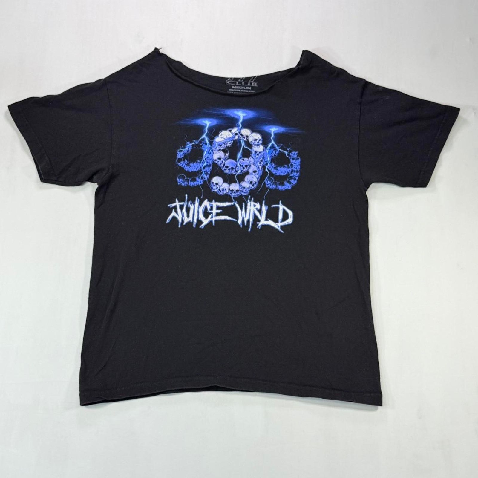 Comfort Colors Juice Wrld 999 black and blue graphic tee cropped neckline Size US M / EU 48-50 / 2 - 1 Thumbnail