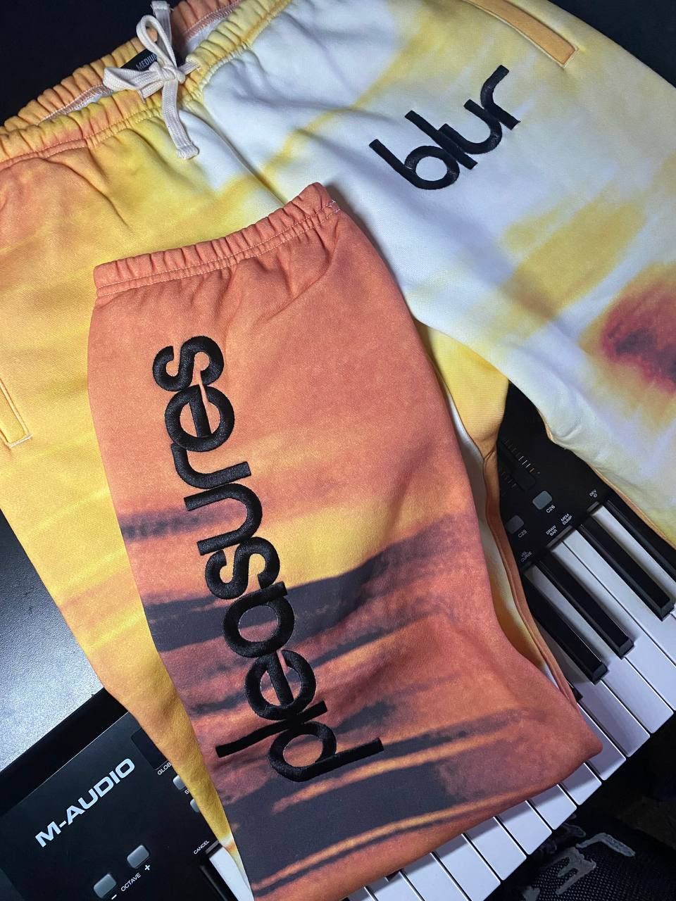 Pleasures Pleasures x Blur Sweatpants Size US 32 / EU 48 - 6 Thumbnail