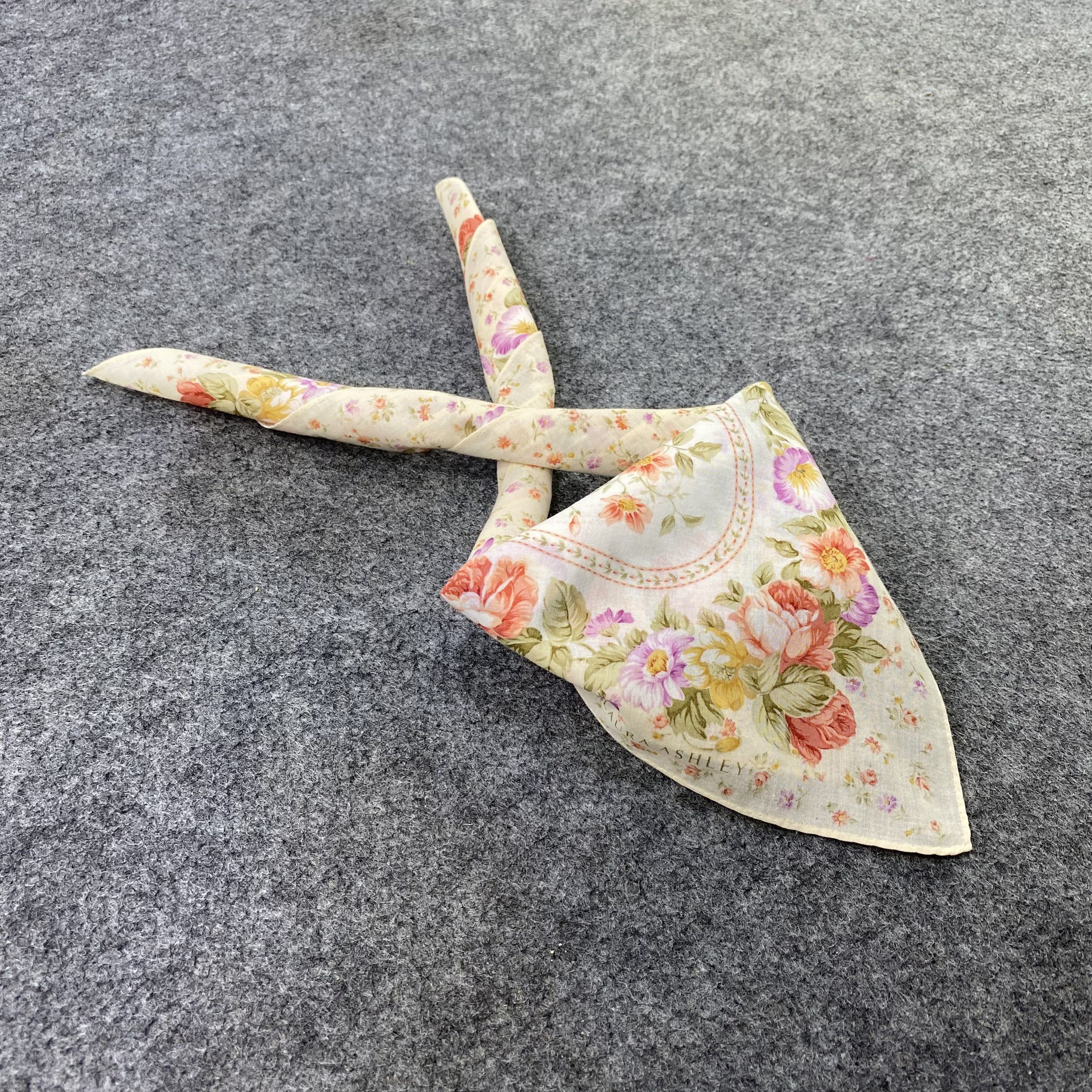 Laura Ashley Laura Ashley Handkerchief Neckerchief Bandana-B2027 Size ONE SIZE - 1 Thumbnail