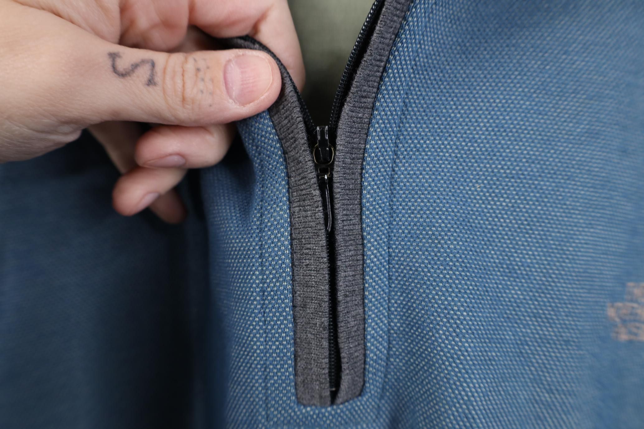 The North Face Vintage 90s The North Face Knit 1/4 Zip Polo Blue USA Size US L / EU 52-54 / 3 - 5 Thumbnail