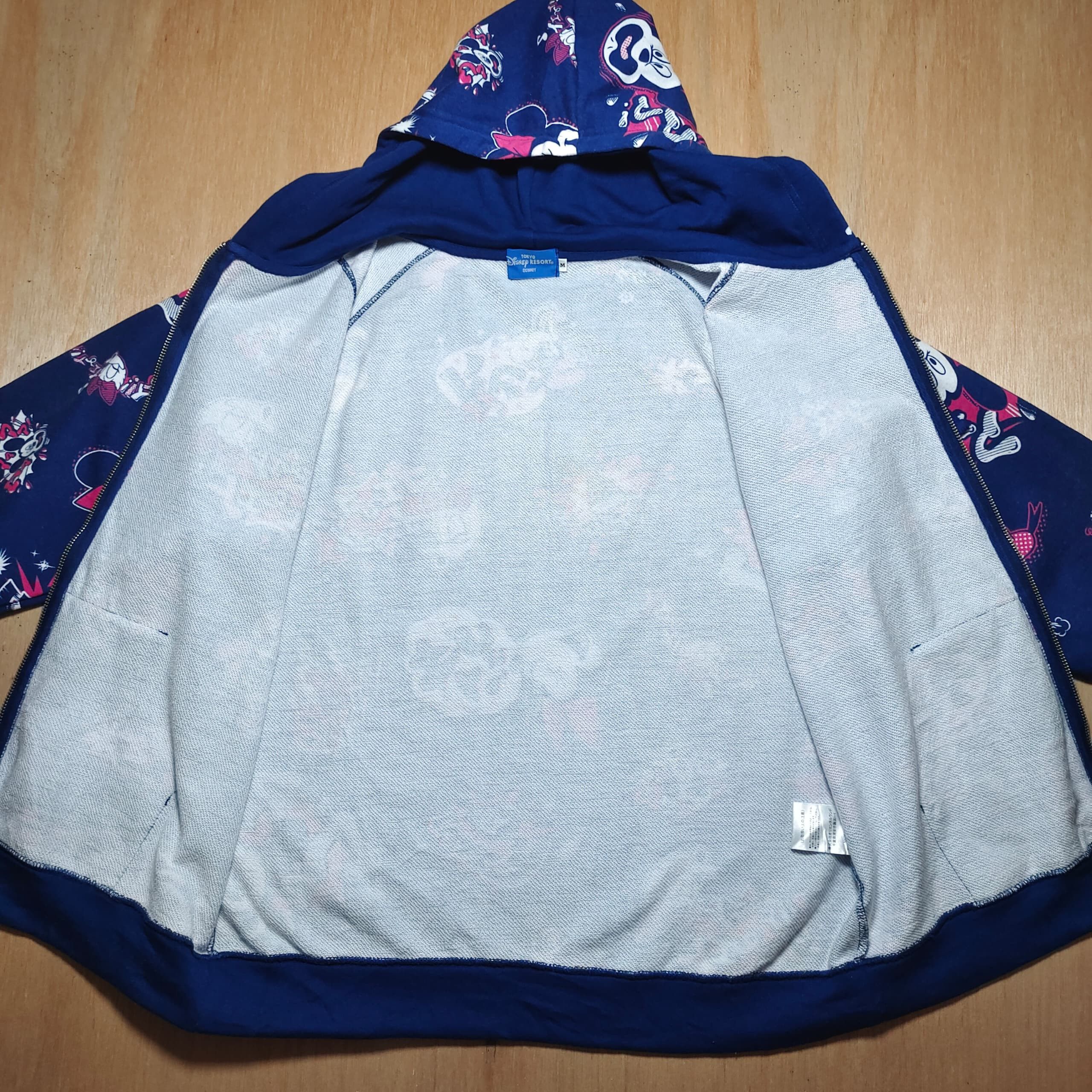 Disney ALL OVER PRINT DISNEY TOKYO FULL ZIPPER HOODIE SWEATSHIRT Size M / US 6-8 / IT 42-44 - 7 Thumbnail