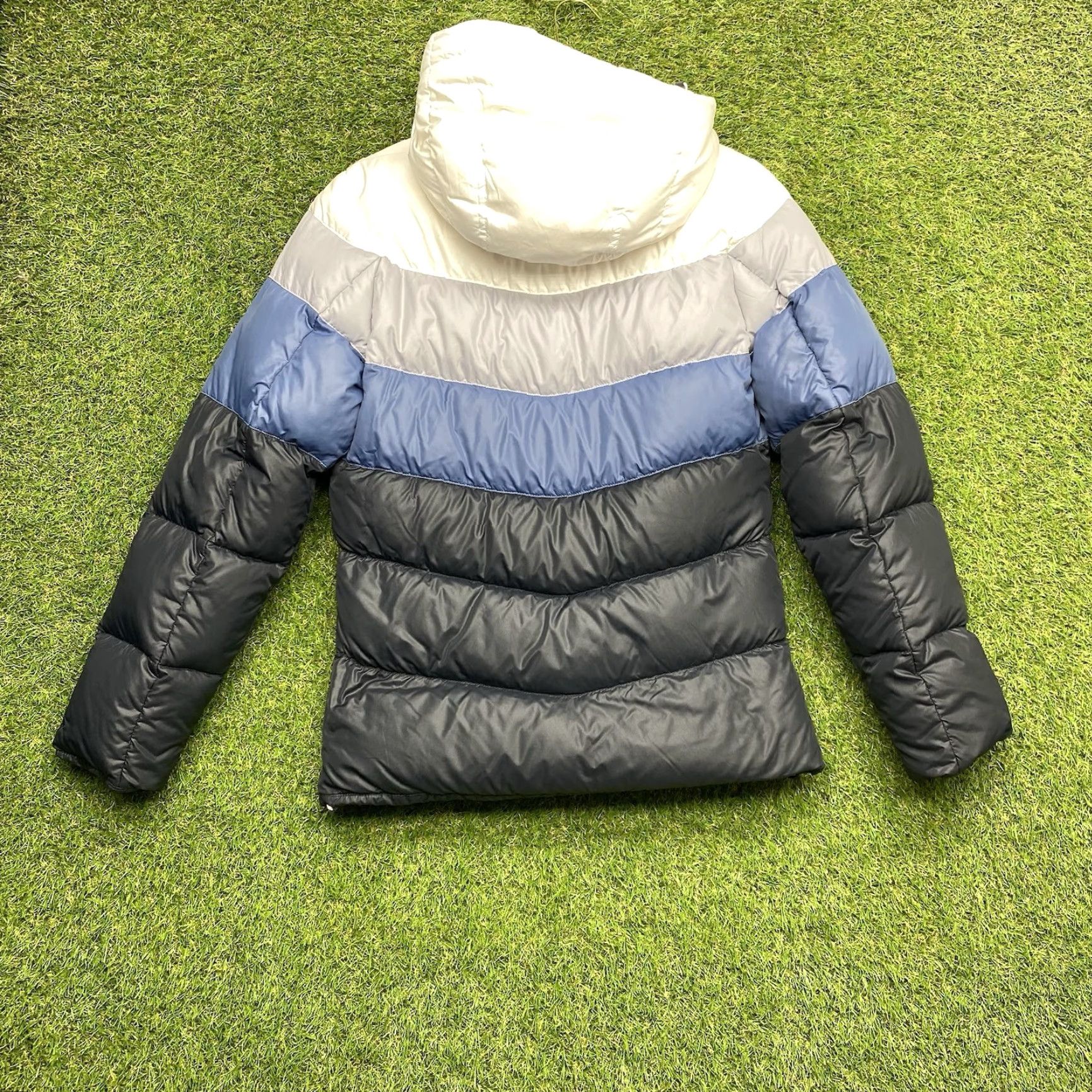 Nike Nike Sportswear Puffer Jacket Womens Small Down Fill Colorblock Ski Outdoor Size S / US 4 / IT 40 - 2 Thumbnail