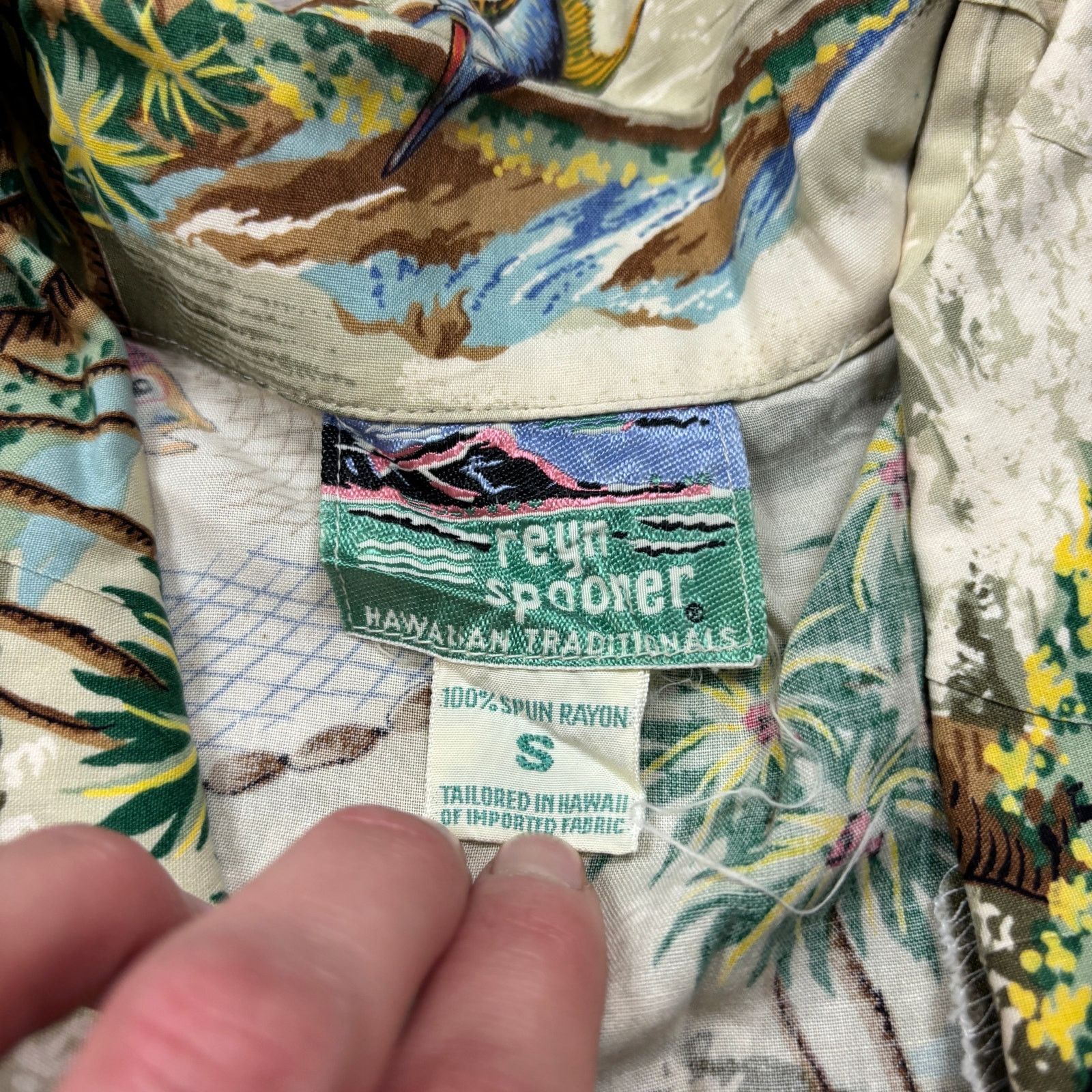 Reyn Spooner × Vintage Vintage Reyn Spooner Hawaiian Palm Tree Fish Shirt Men's S Size US S / EU 44-46 / 1 - 4 Thumbnail